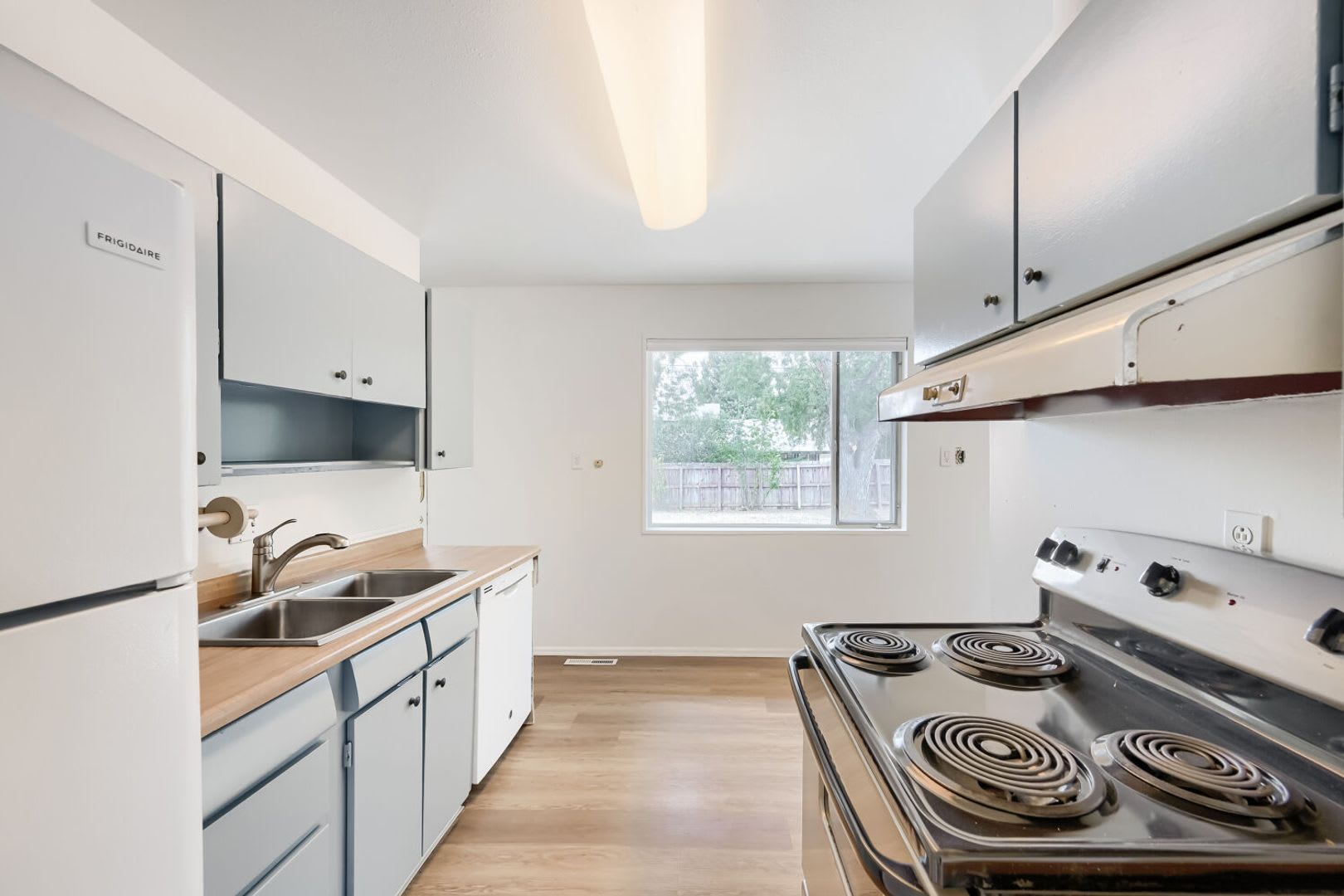 5 bed/2.5 bath Renovated Boulder Home – photo 4