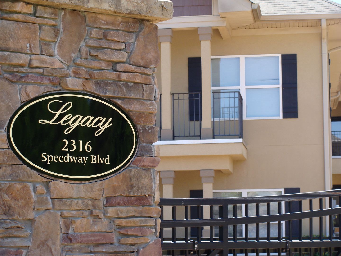 2316 Speedway Blvd – photo 1