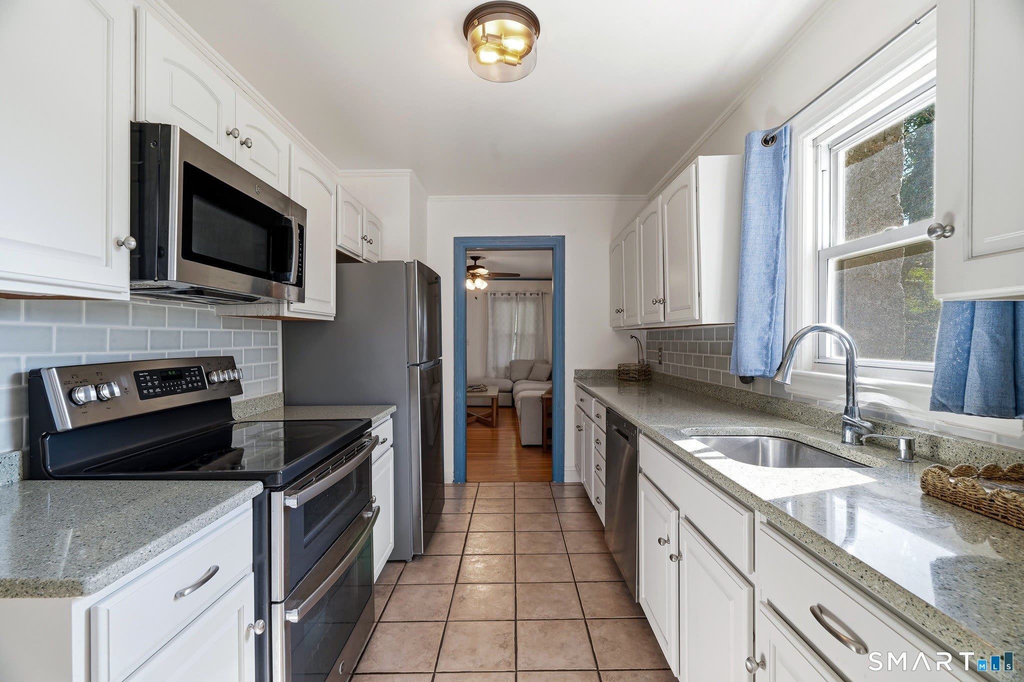 1 E Lake Drive – photo 4