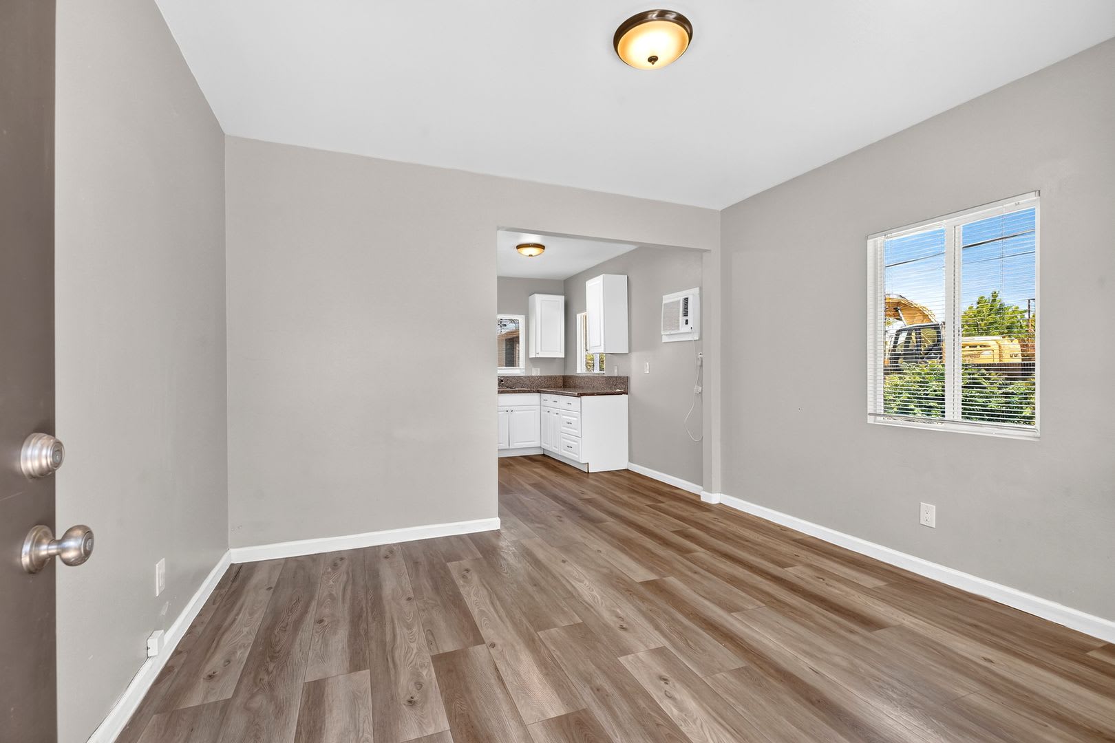 616 – photo 2