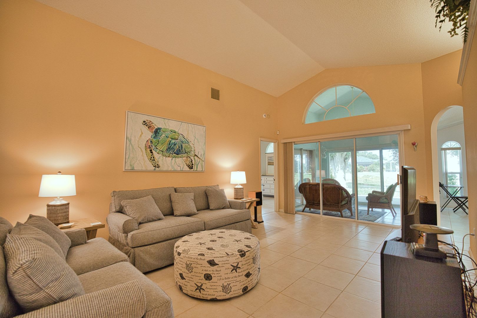Seasonal Short-Term 3 Bedroom 3 Bathroom Home in The Patio Homes of Chestnut Creek! – photo 5