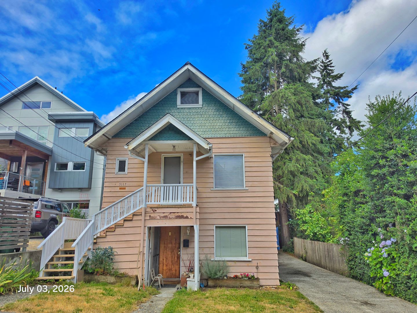 2 Bed 1 Bath Upperr unit apartment in a Duplex – photo 1