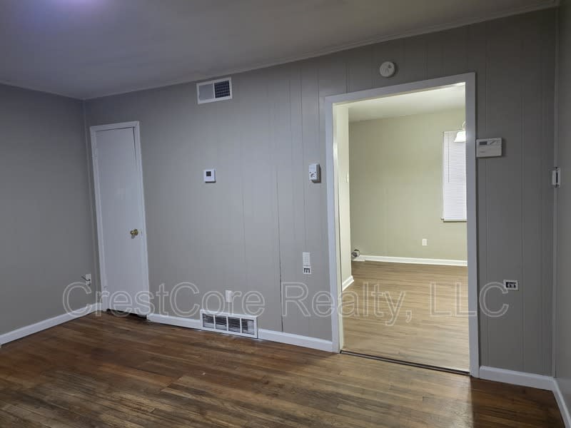 4535 Beacon Hill Dr – photo 4