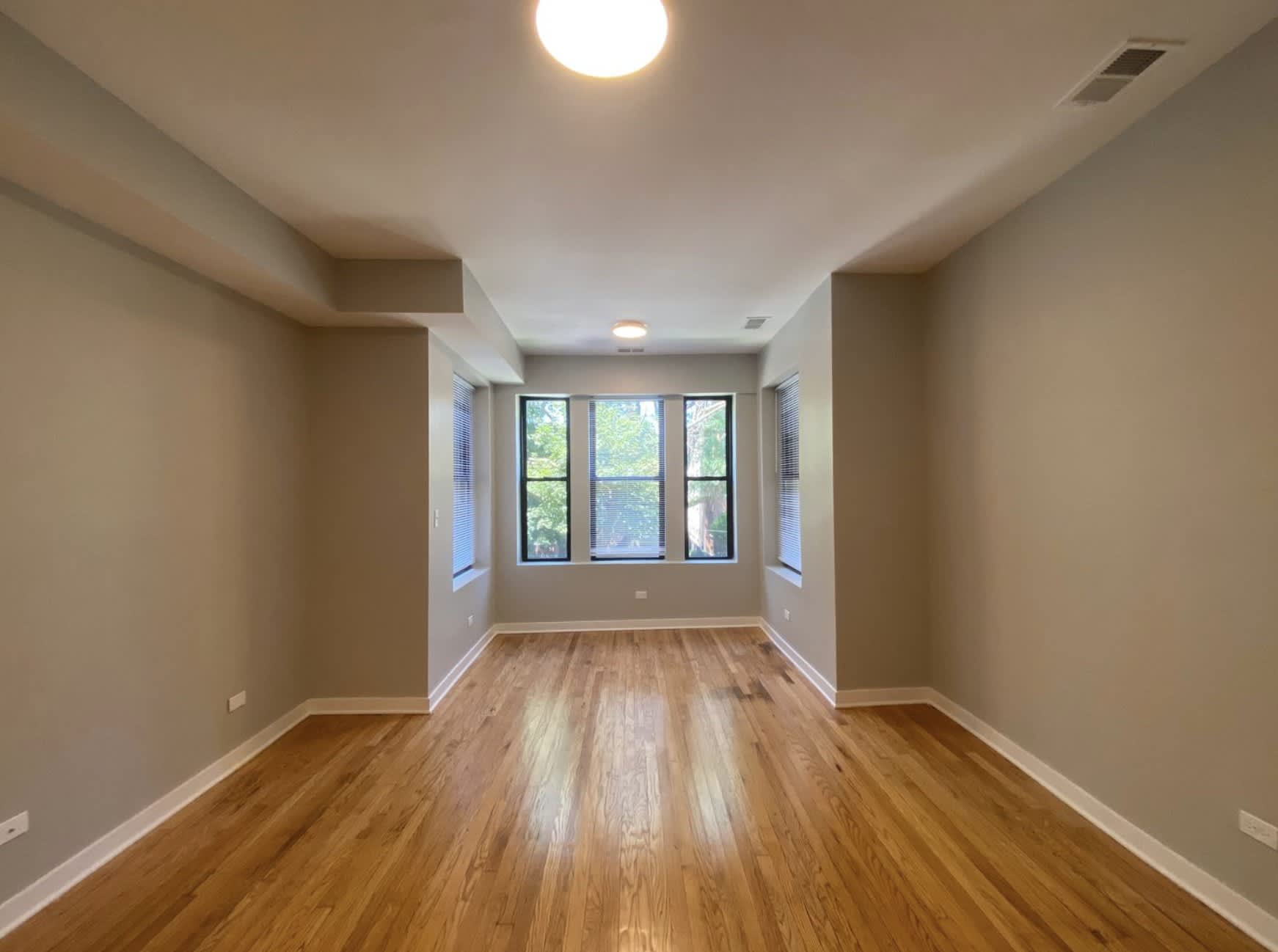 1745 W Wallen Ave – photo 2