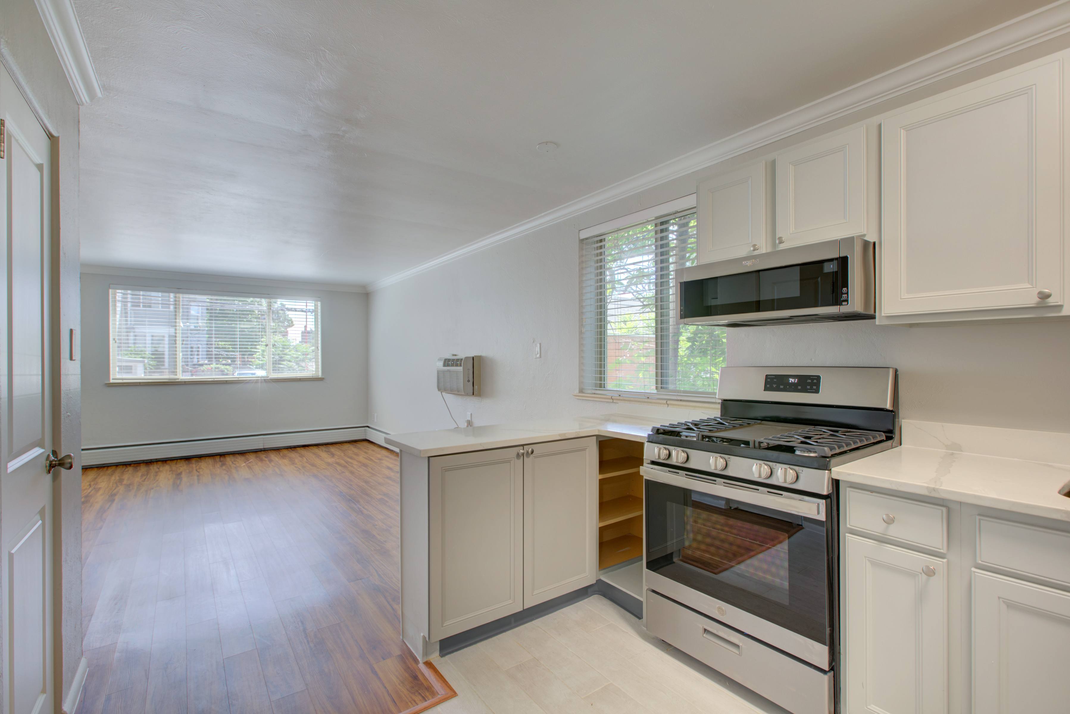 1536 Vine – photo 1