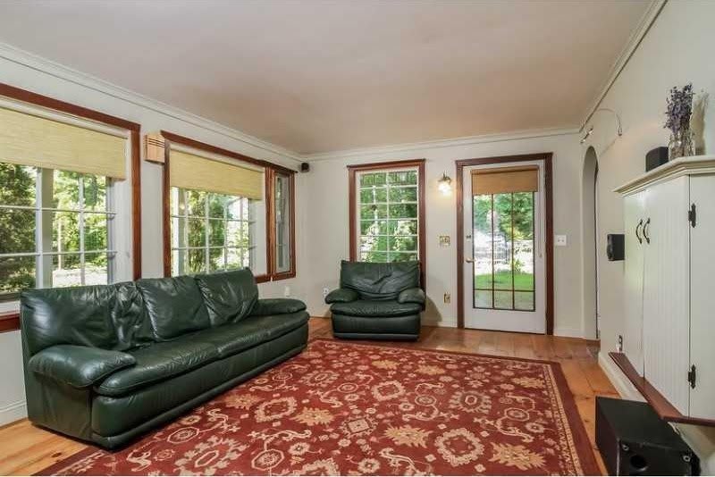 49 Sanford Avenue – photo 4