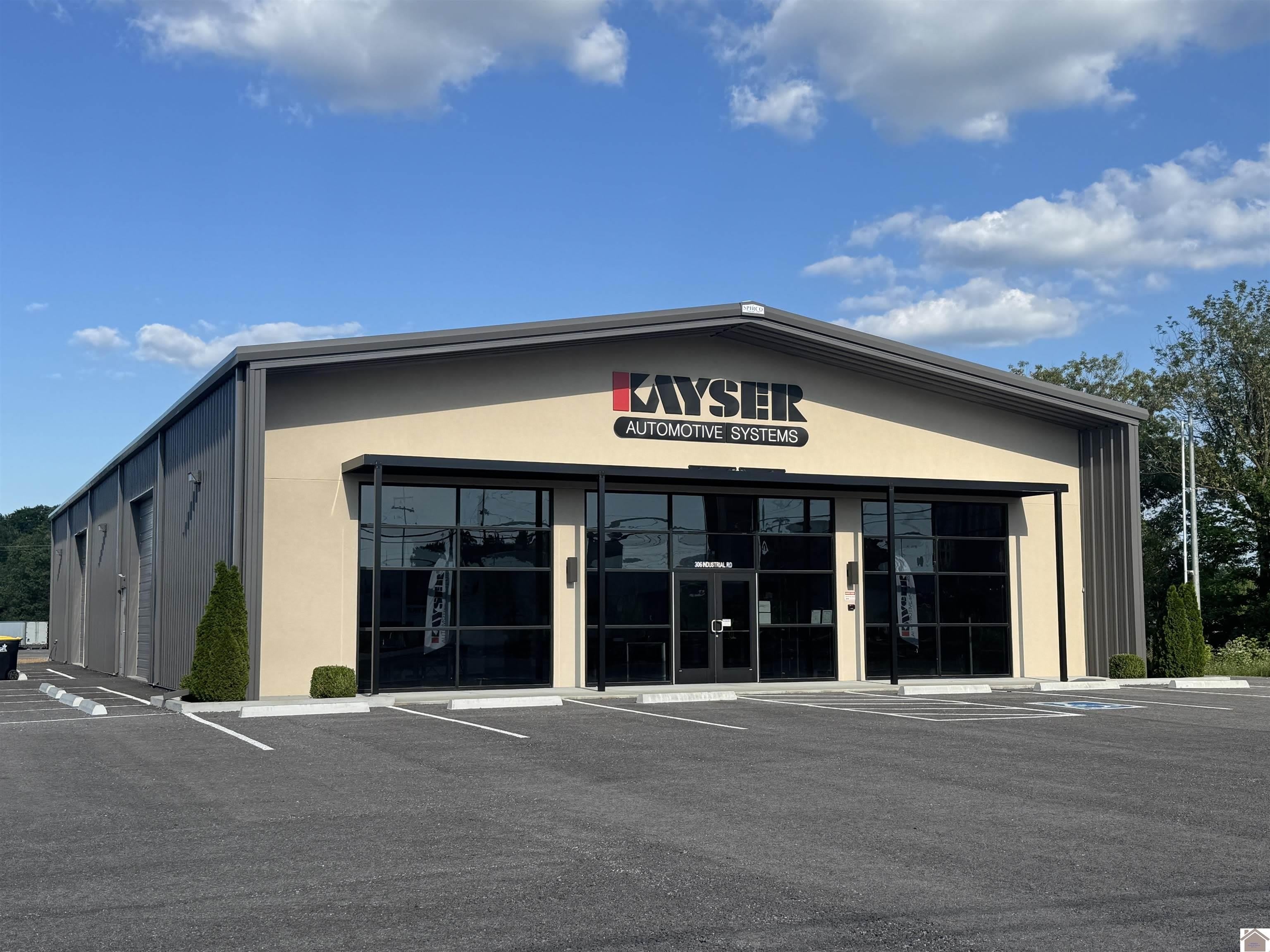 306 Industrial Rd – photo 2