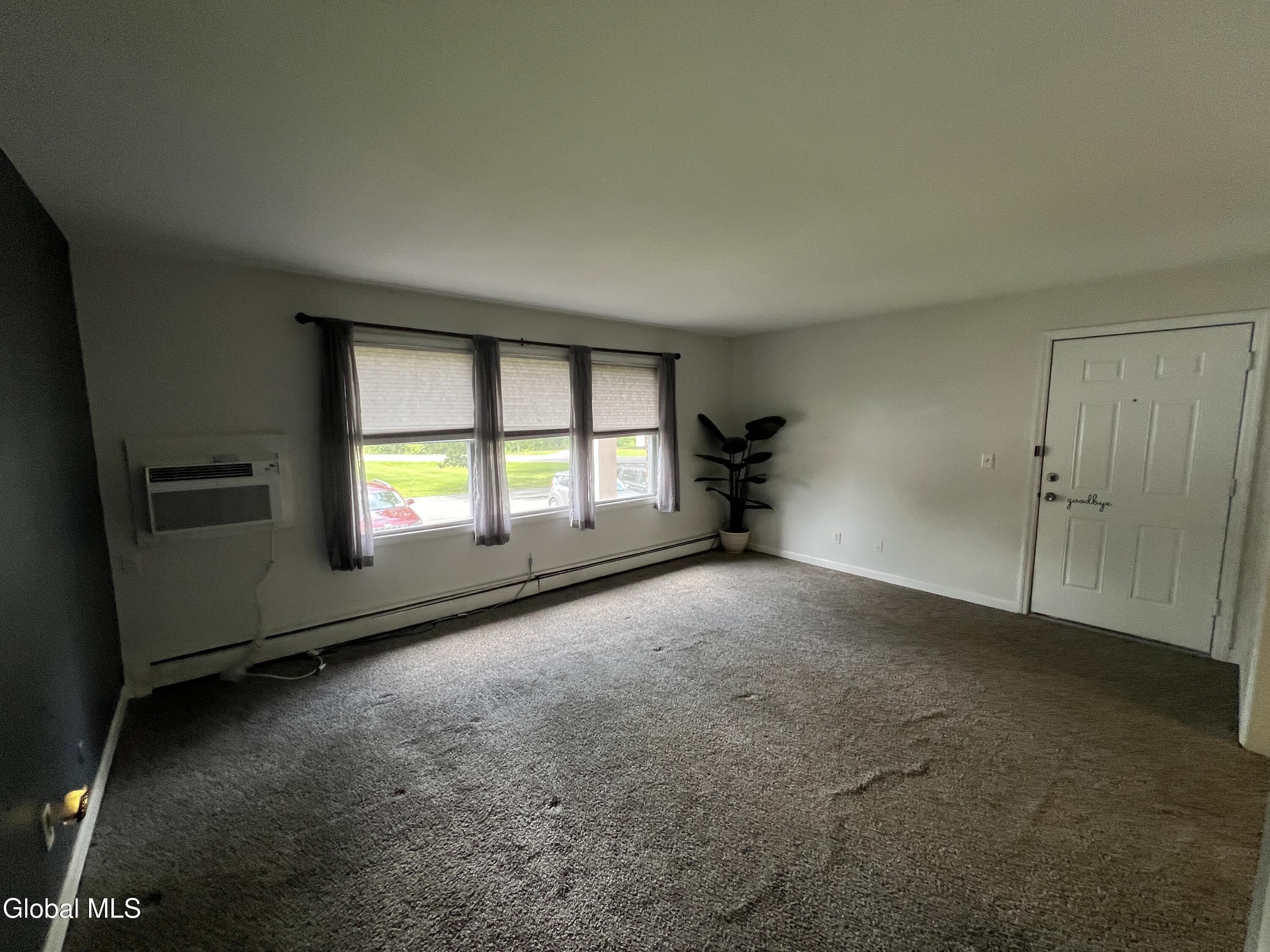 11-21 Ashdown Road – photo 4