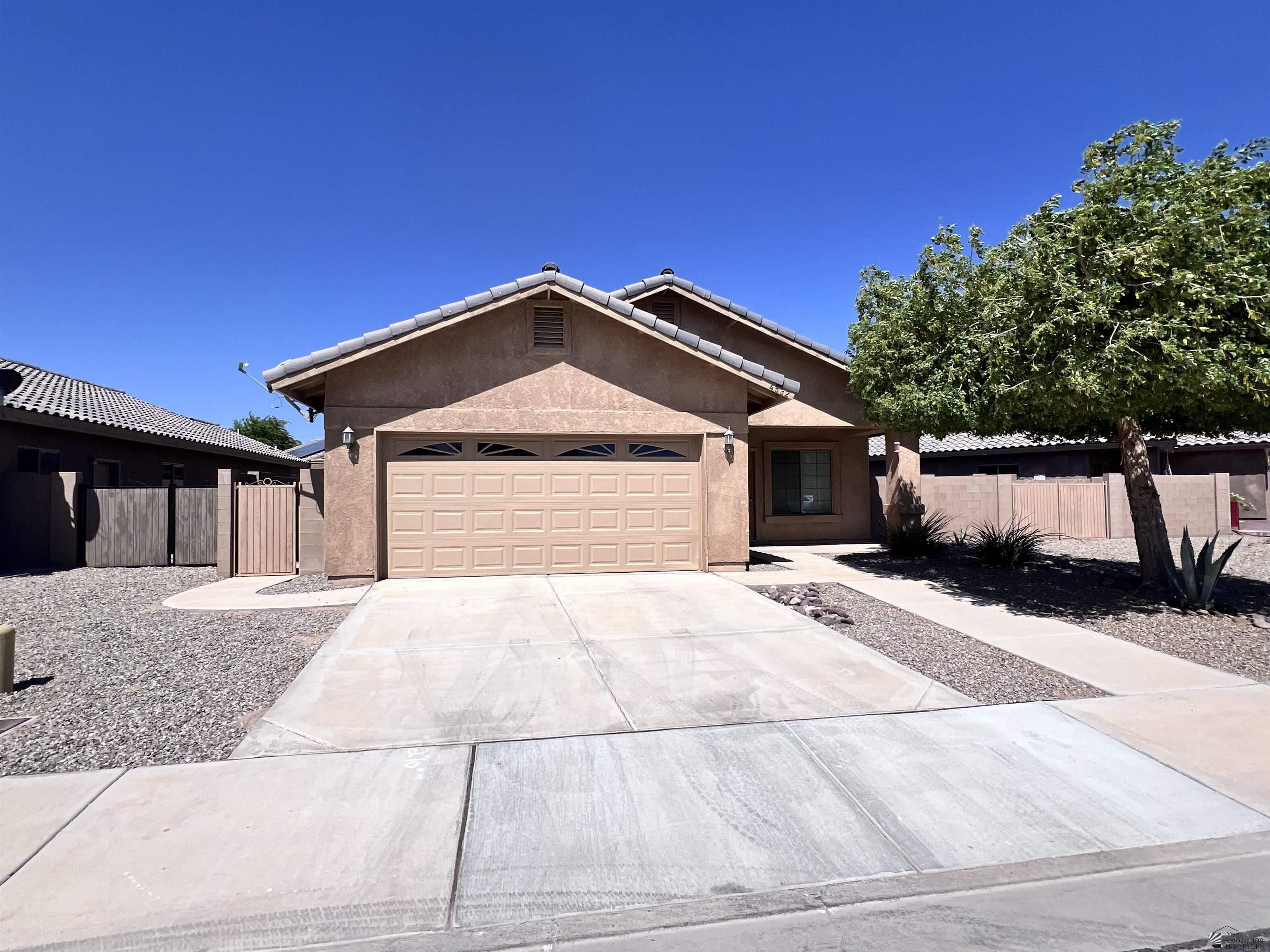 4532 S AGAVE AVE – photo 2