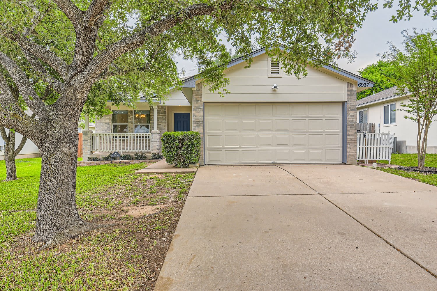 6937 Sabrina Drive – photo 4