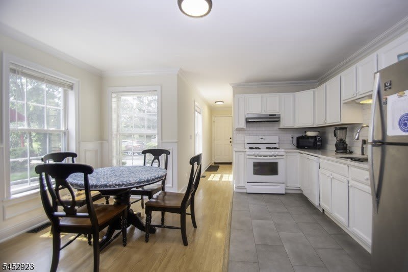 48 Central Ave – photo 5