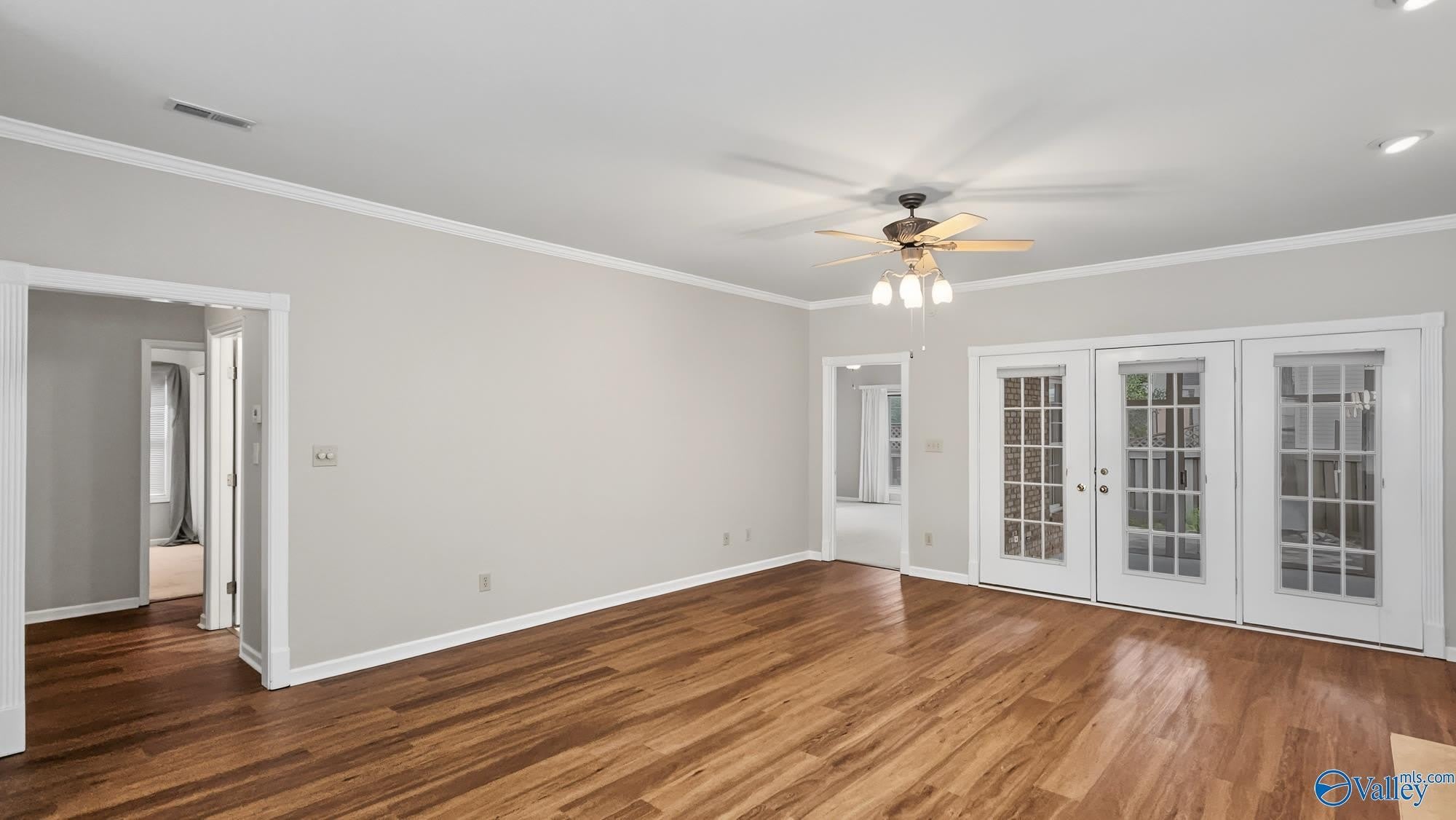 141 Canterbury Drive – photo 4