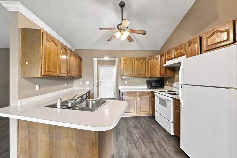 106 Stone Henge Lane – photo 4