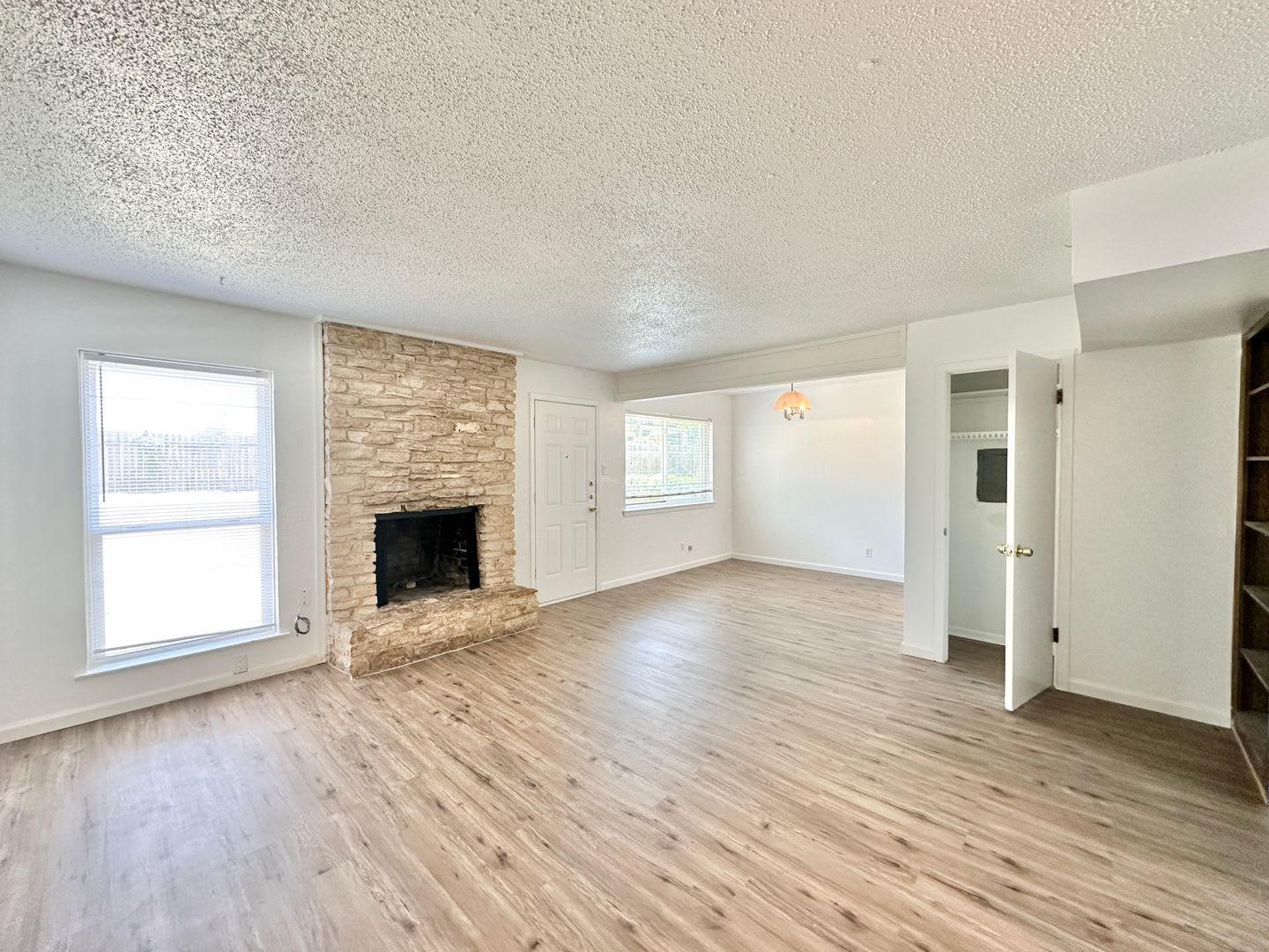 2206 A Cascade Drive – photo 2