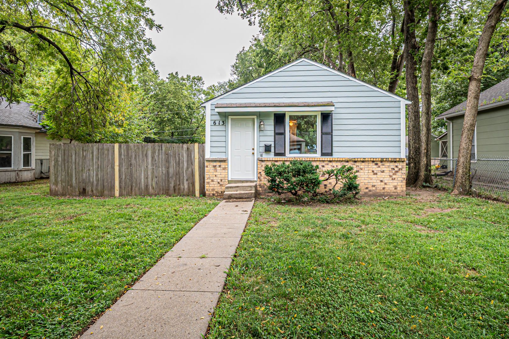 Please View 3D Virtual Walk Through Before Scheduling A Showing – photo 1