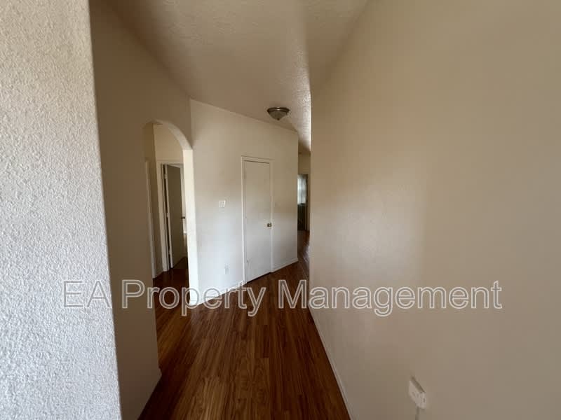 2605 Sarita Ave NW – photo 2