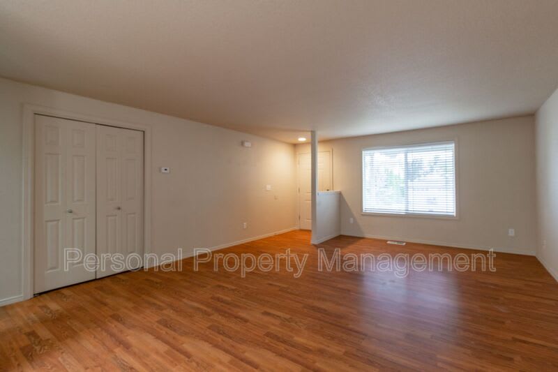 7905 NE 64th st. – photo 3