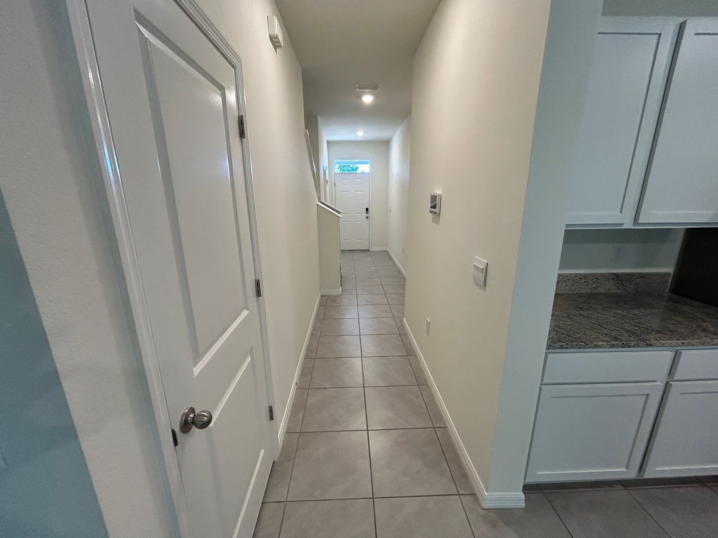 Centrally located 3/2.5 Townhome, Gated, Garage, and Versatility – photo 5