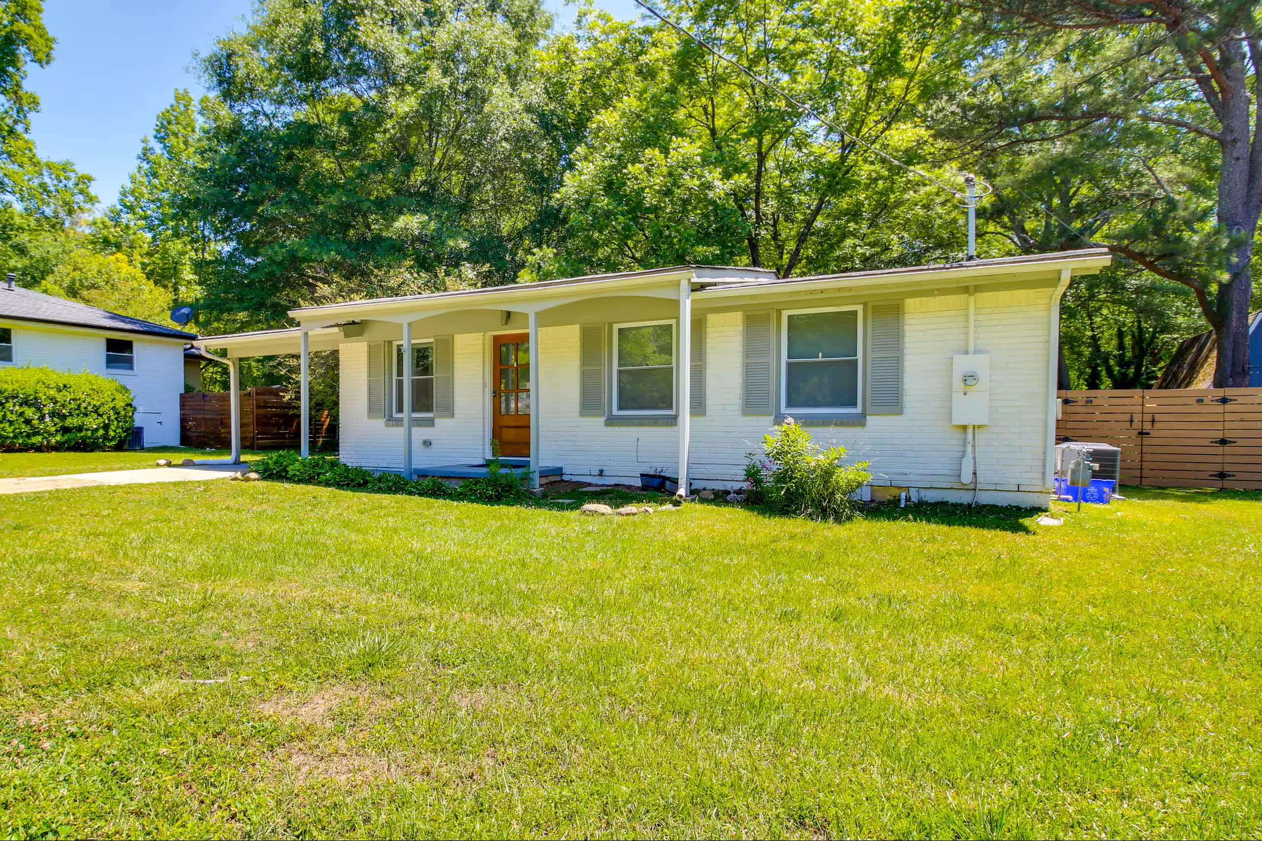 3218 Highland Drive Southeast – photo 1