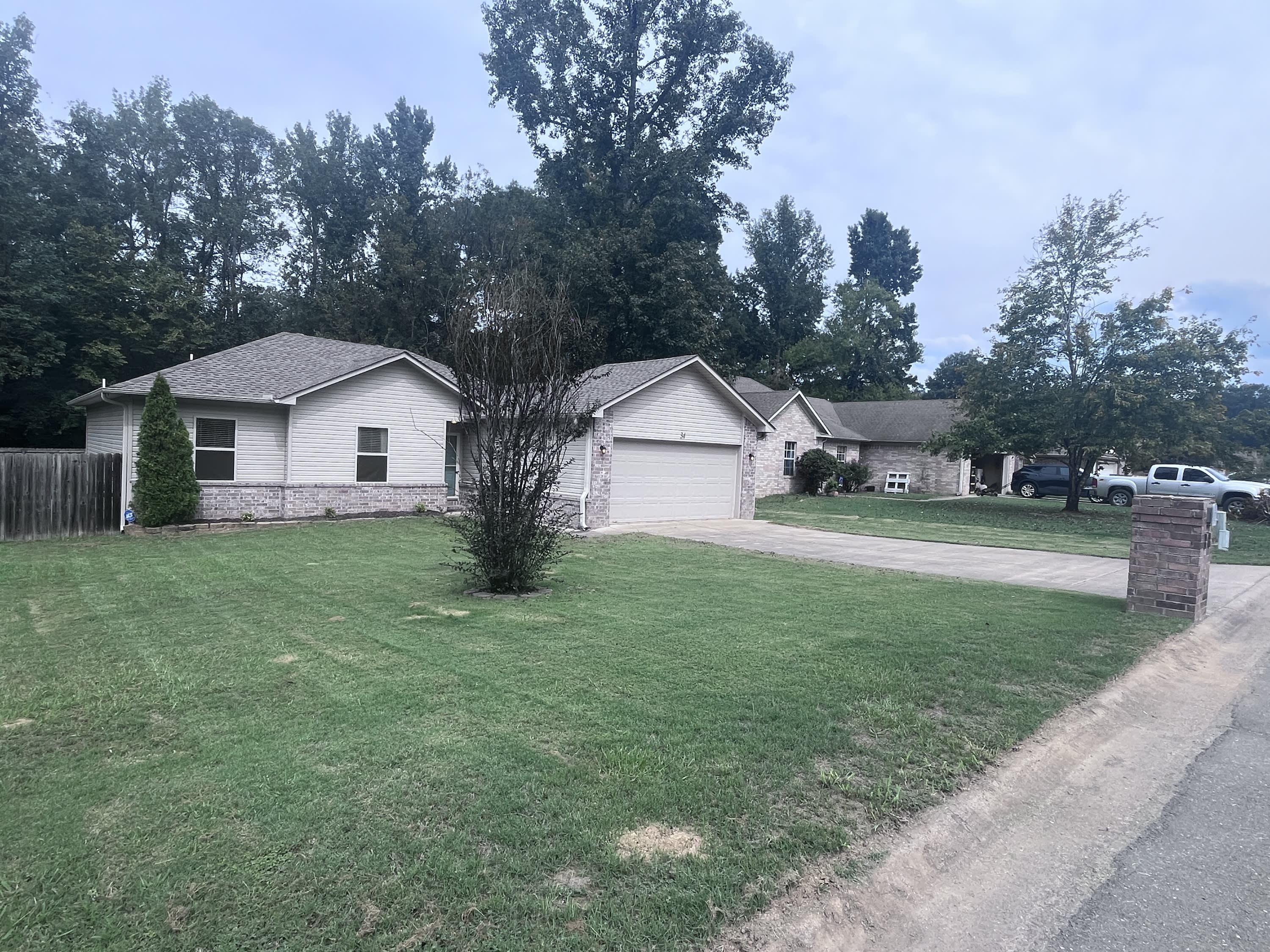 34 Shamsie Drive – photo 3