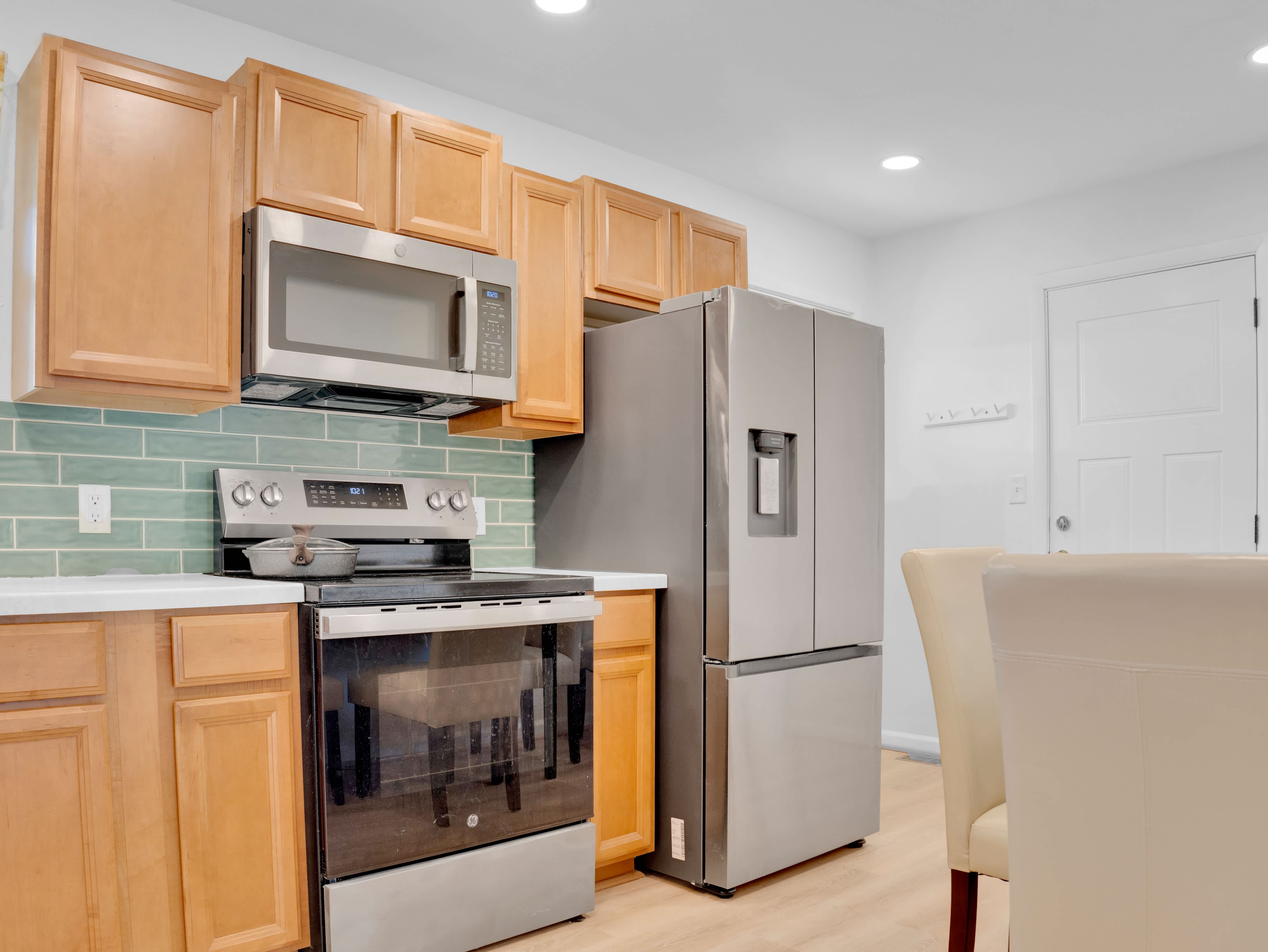 104 W Jackson St – photo 4