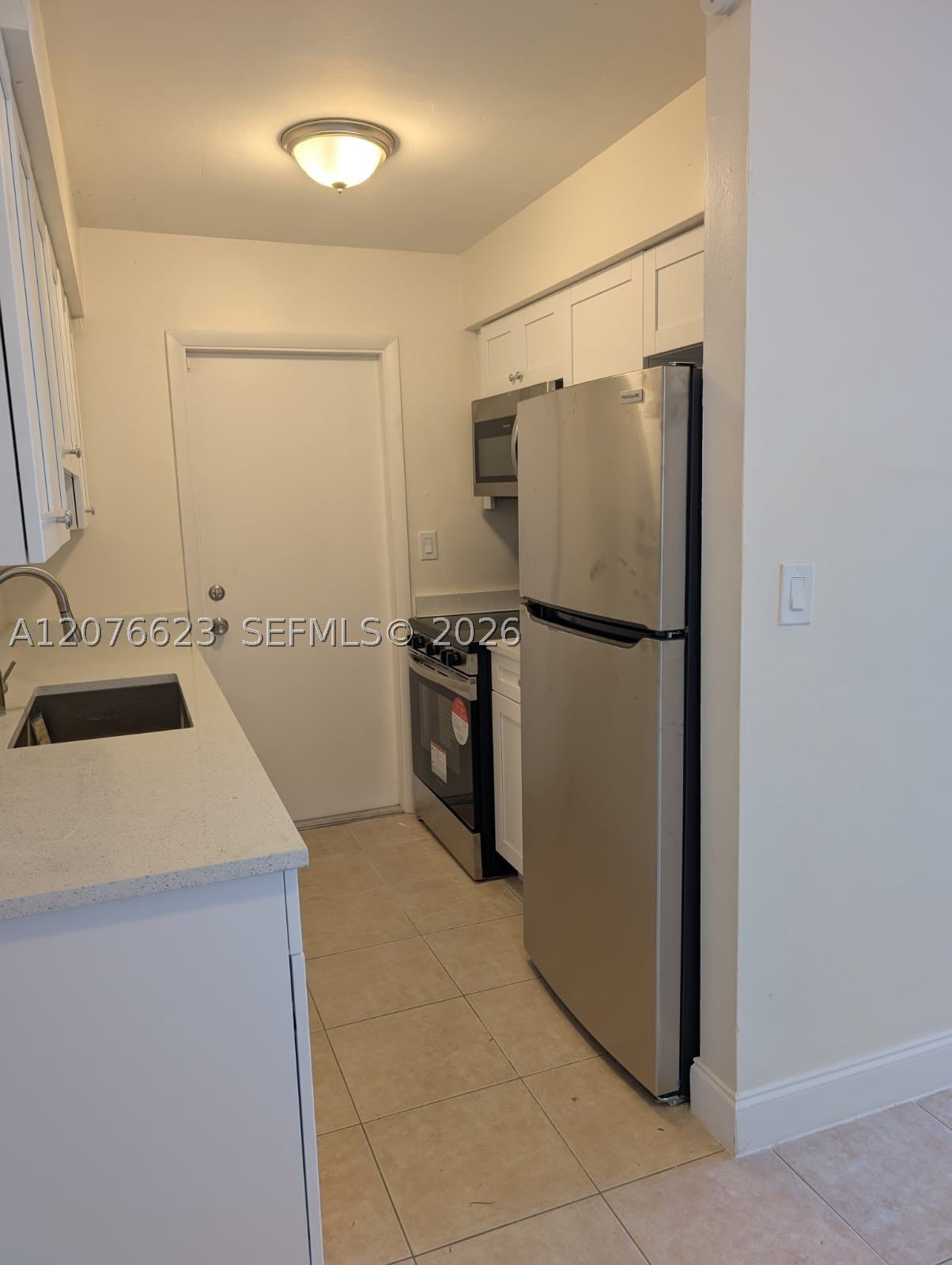 1118 NW 2nd Ave – photo 5