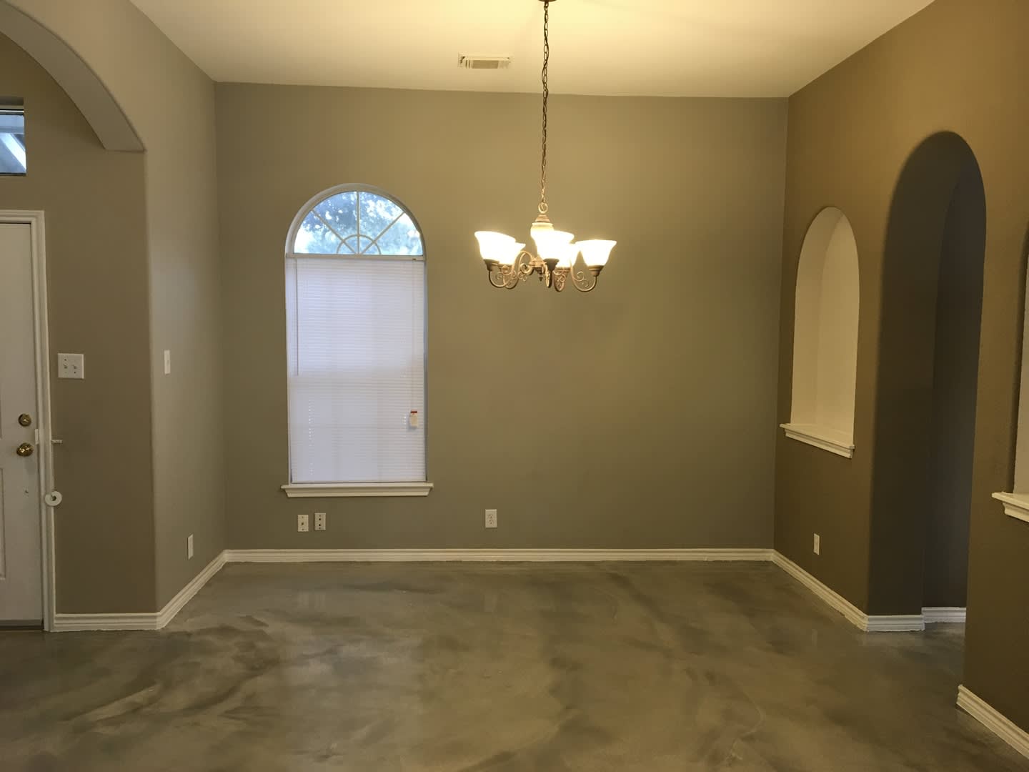 Welcome Home To 824 Crossbranch – photo 3