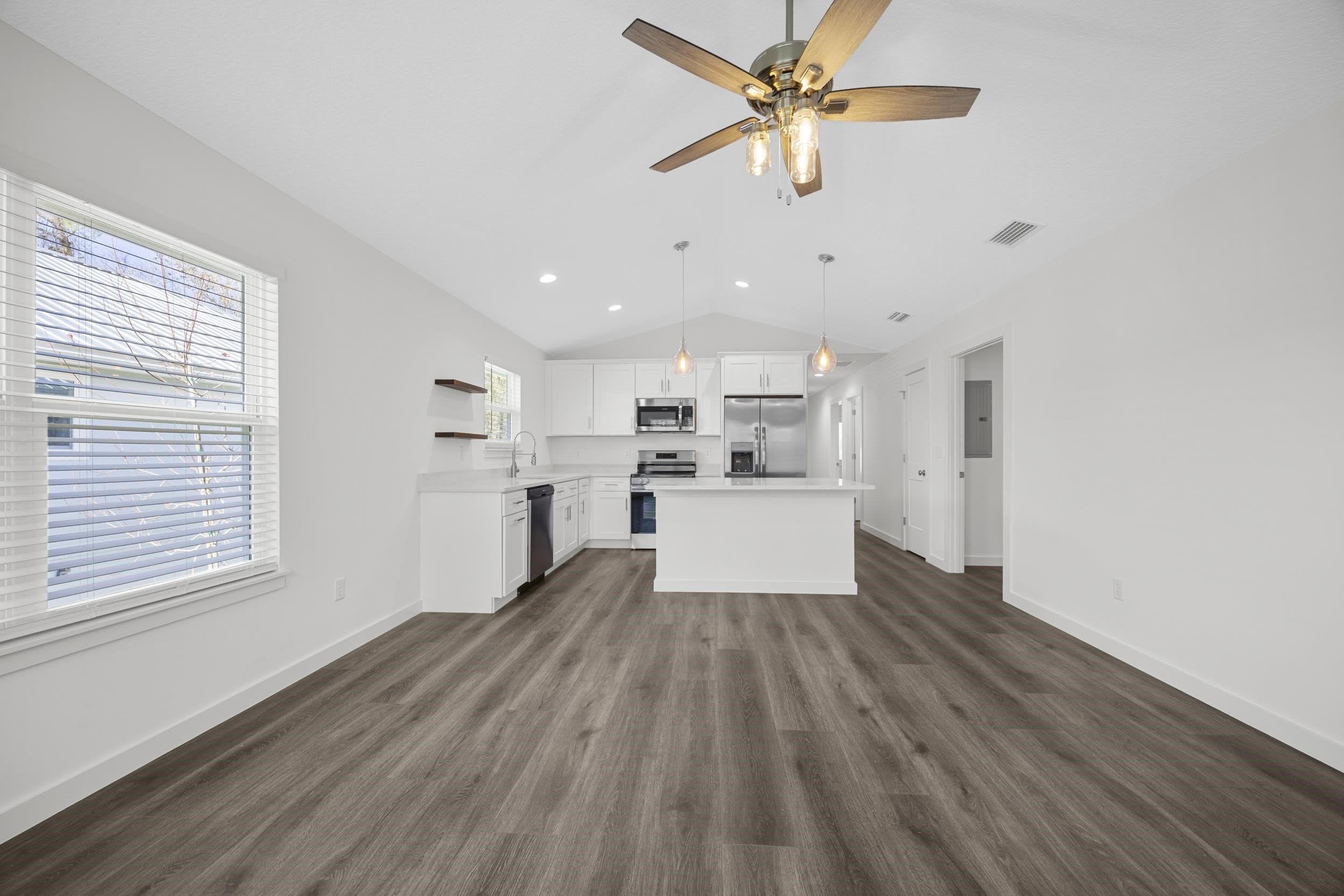 940 Collier Boulevard – photo 5