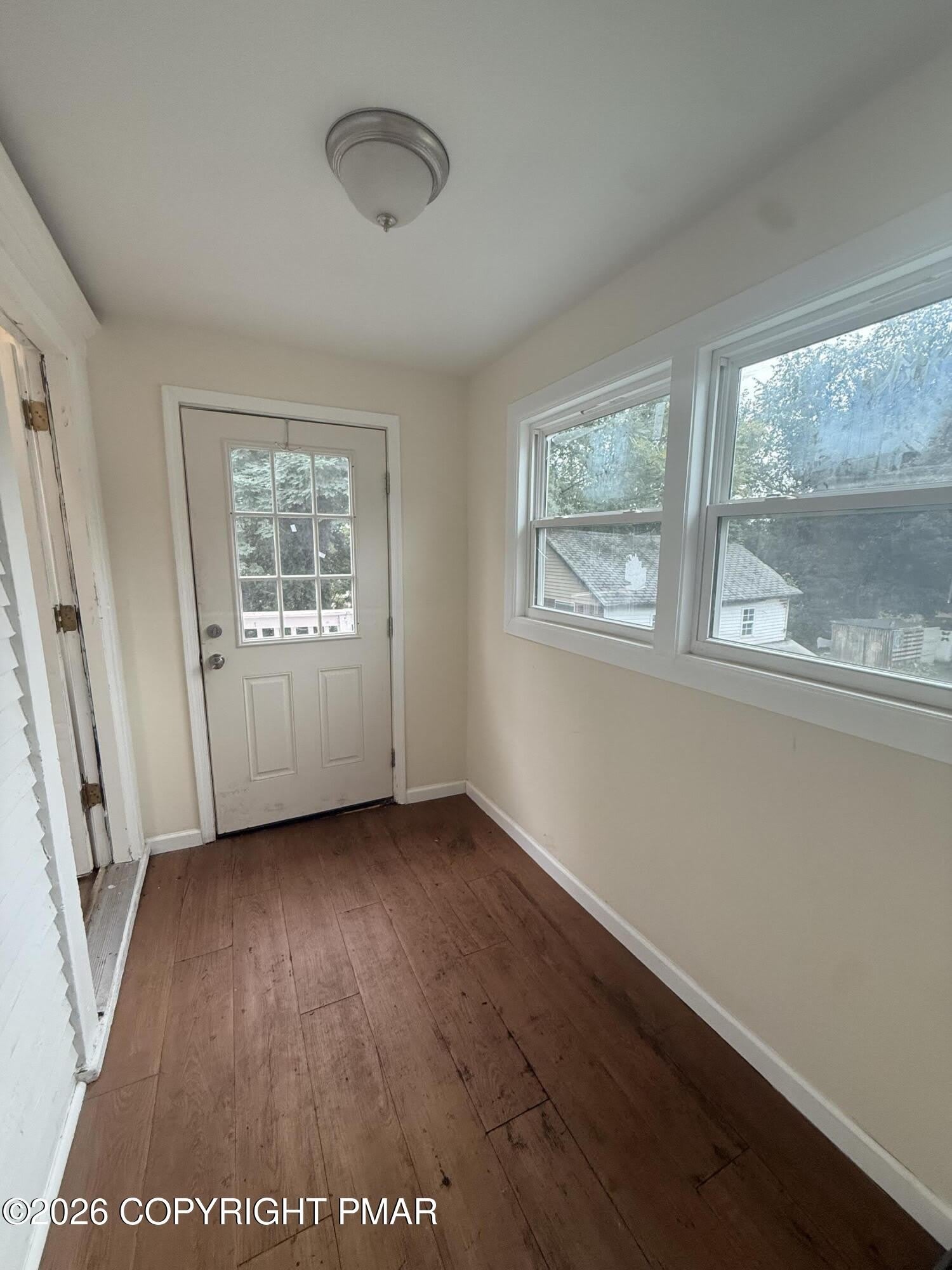 2090 N Main Avenue – photo 5