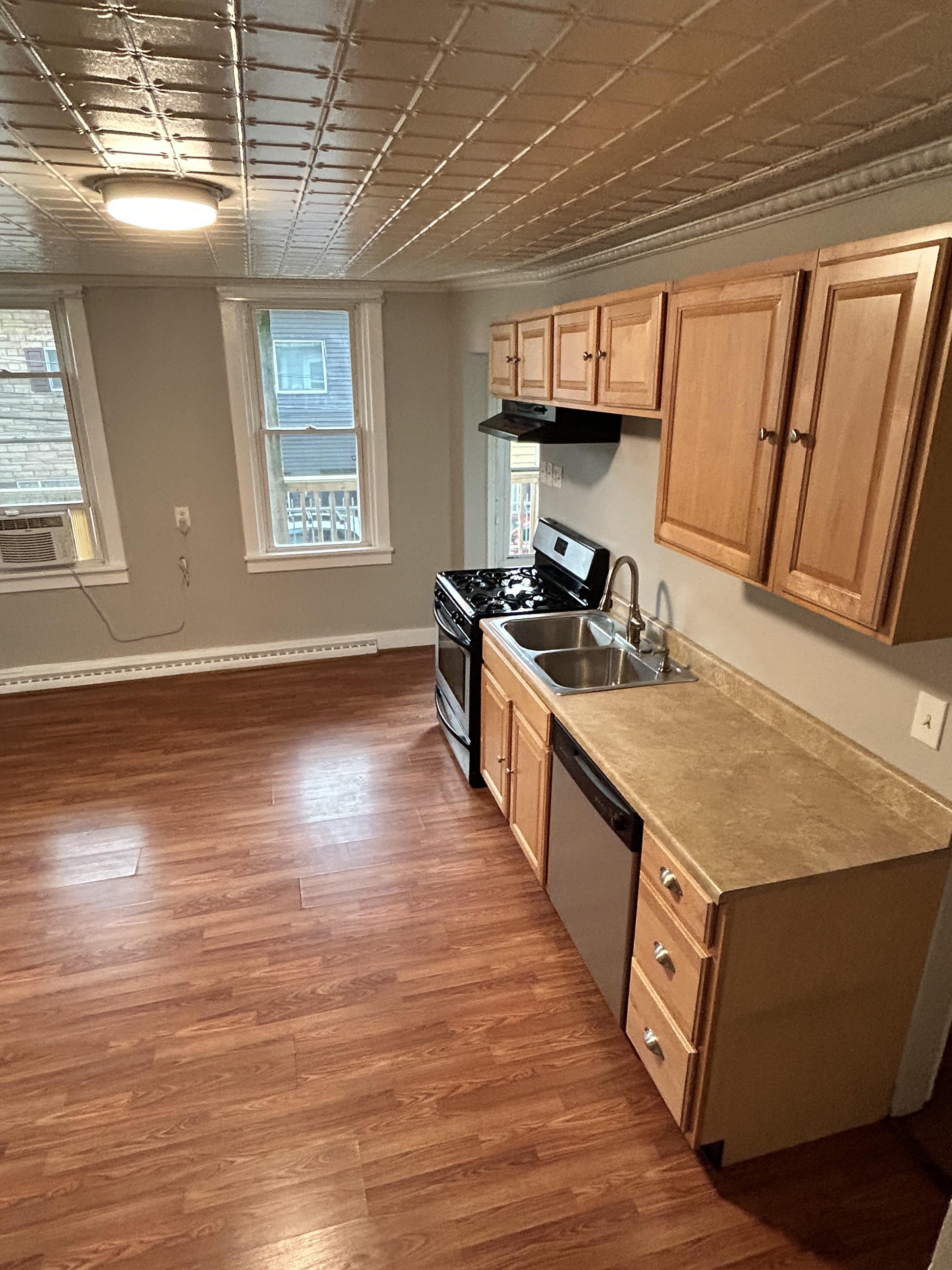 2622 Stella Street – photo 5