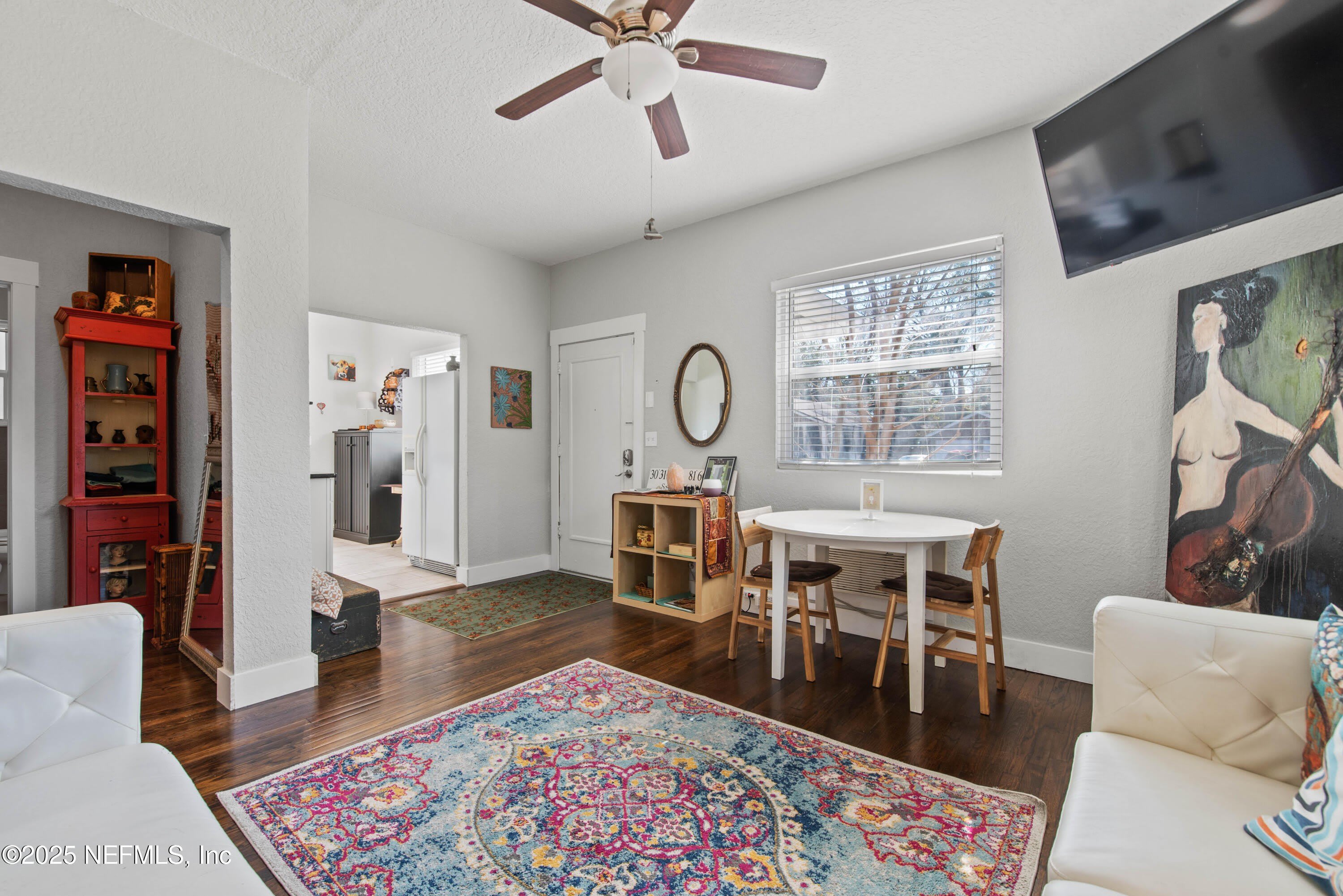909 Cedar Street – photo 4