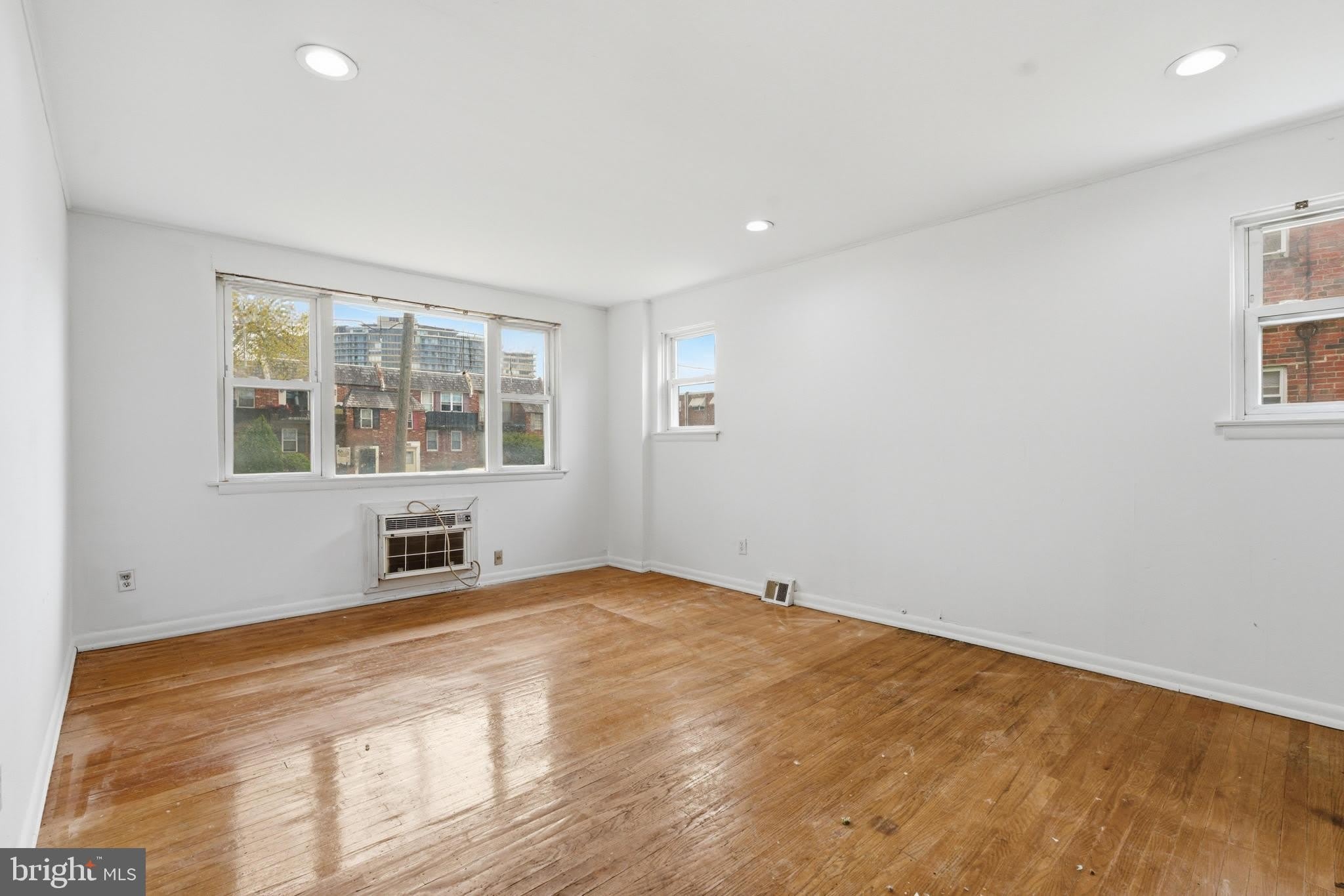 3953 Lankenau Avenue – photo 4