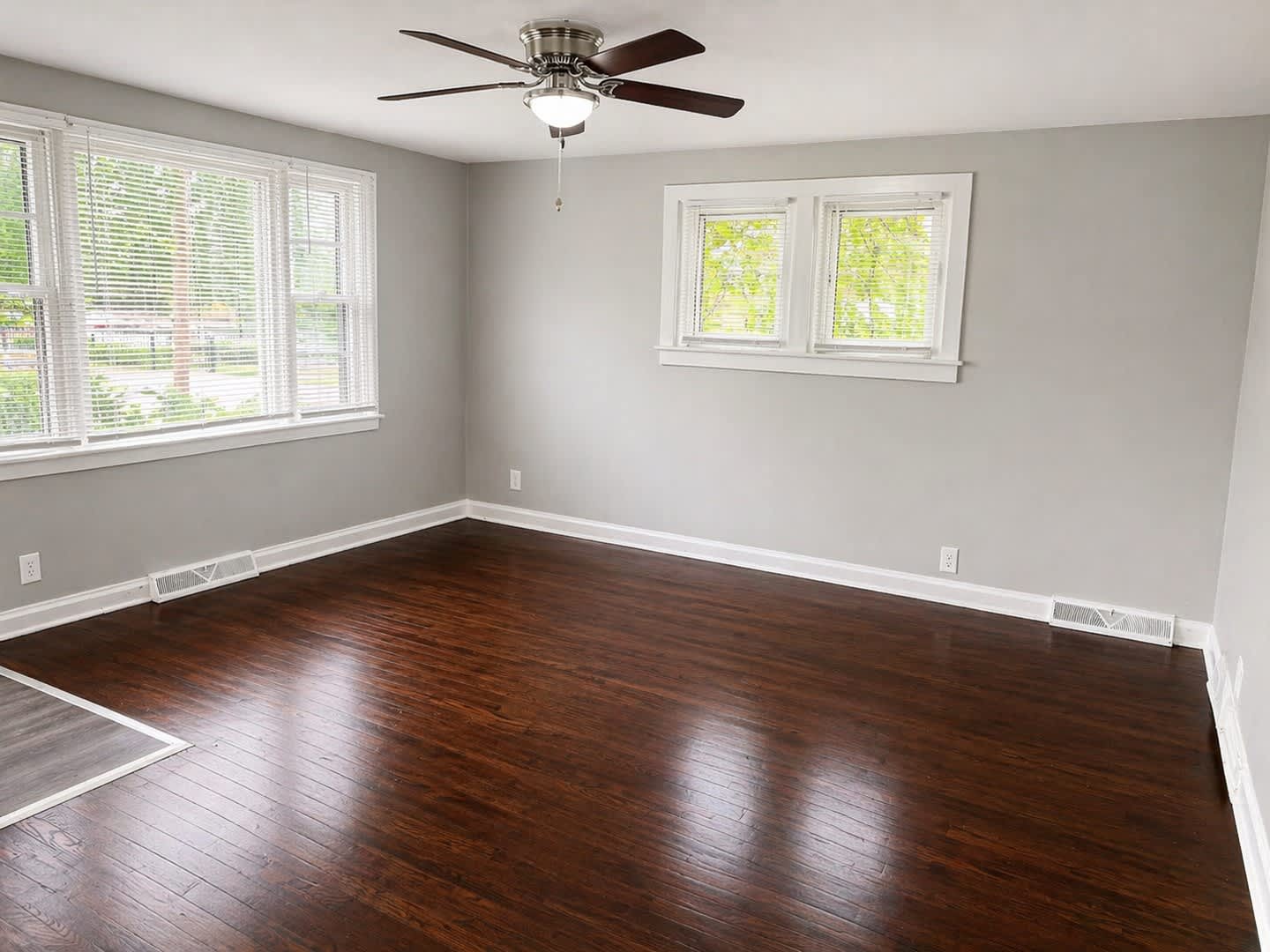 Updated Adorable 2 Bedroom Home – photo 5