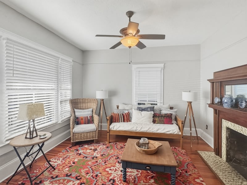 1514 Silver Street – photo 3