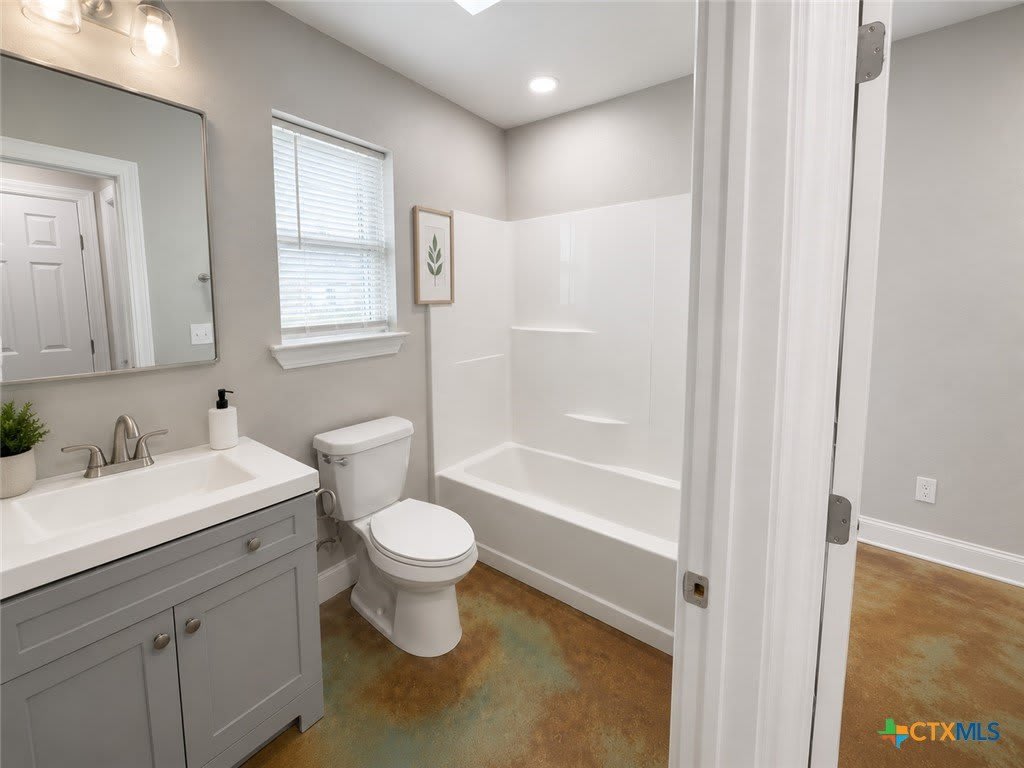 661 W Austin Street – photo 5