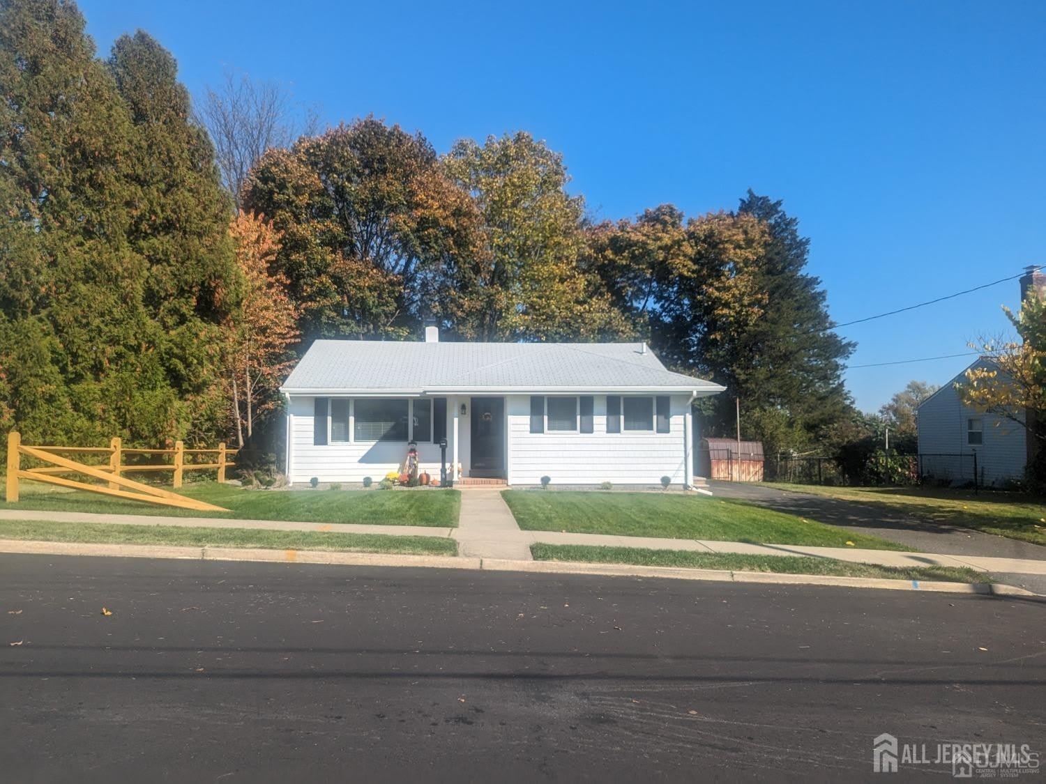 6 Hillside Avenue – photo 1