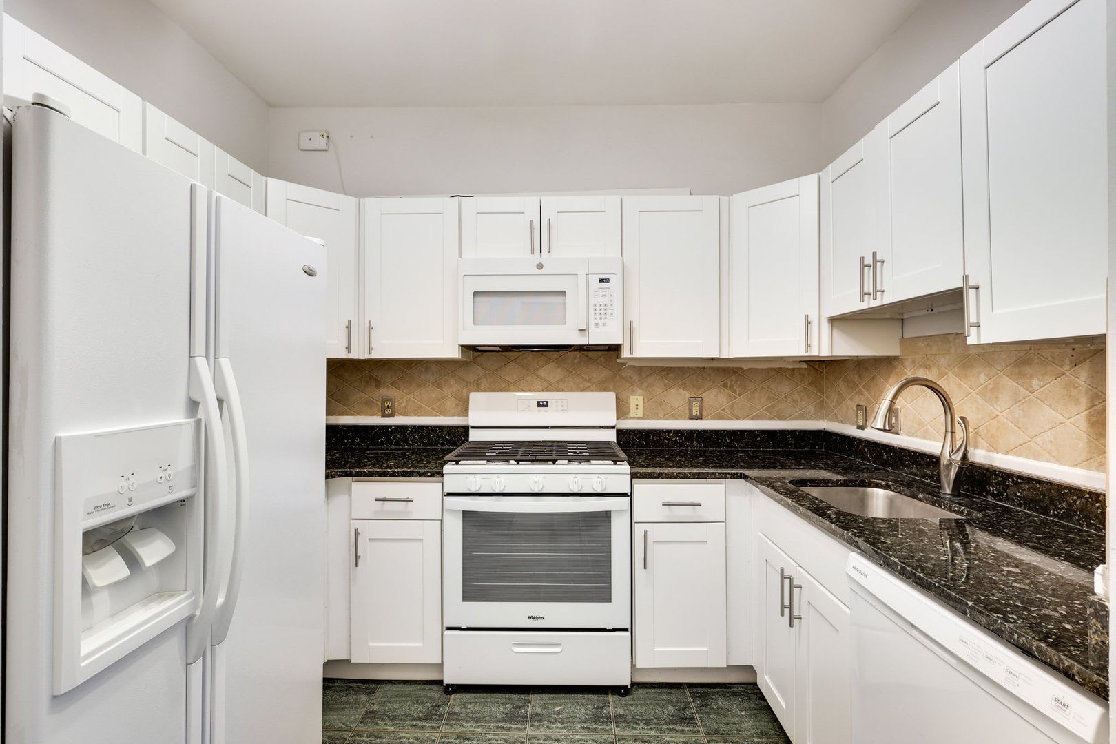 Ideally Located Near The Metro And Tysons Galleria Offering Premier Access To Shopping Dining And Transit – photo 4