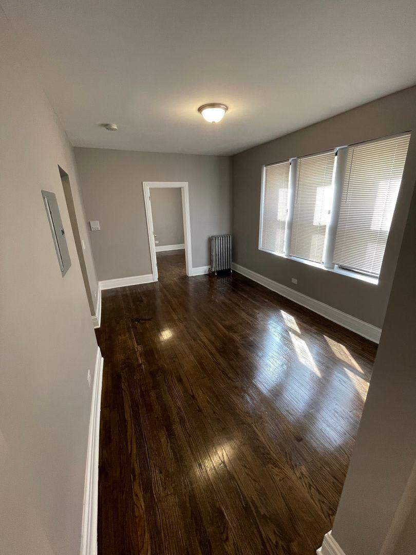 11021 South Vernon Ave – photo 3