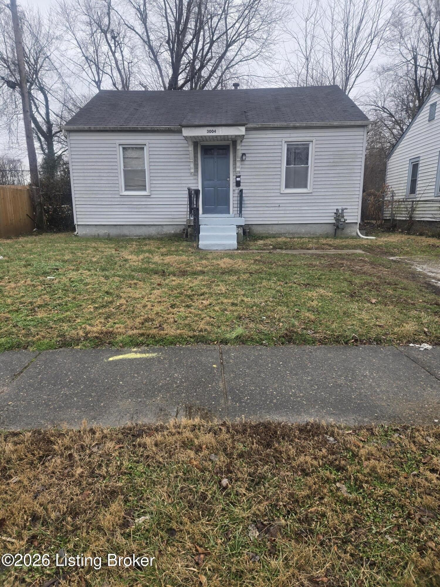 3004 Wyandotte Ave – photo 1
