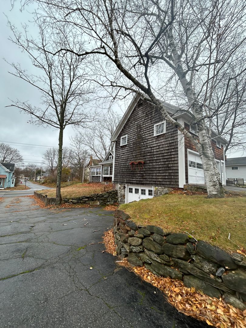 PRICE IMPROVEMENT! Single Family Cape AVAILABLE in Rochester, NH! – photo 2