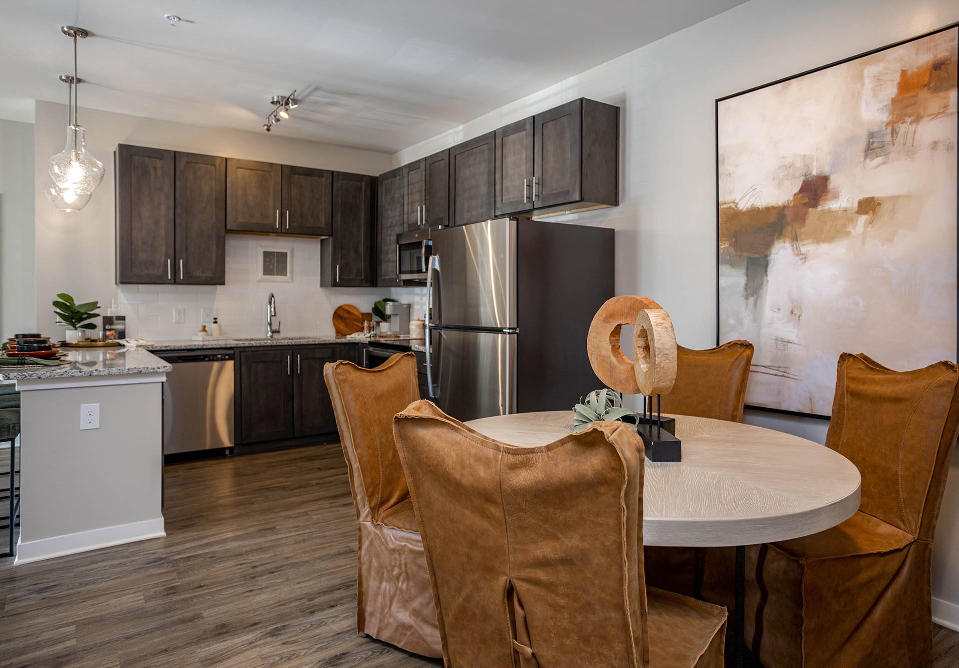 Vintage Cleveland Apartments – photo 3