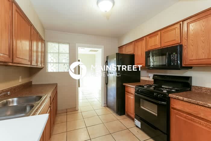 4301 North 59th Avenue – photo 5