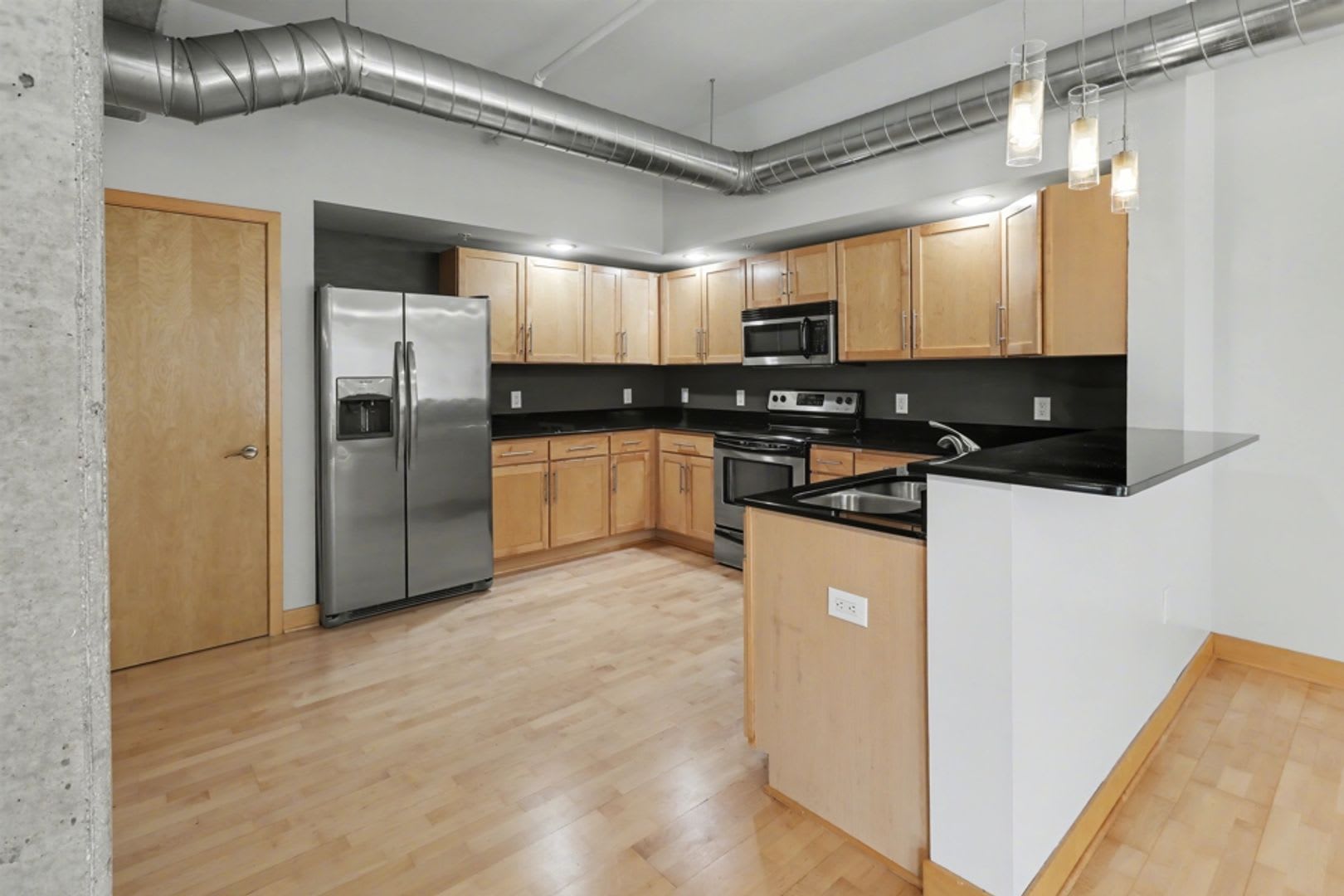 Condo – photo 3