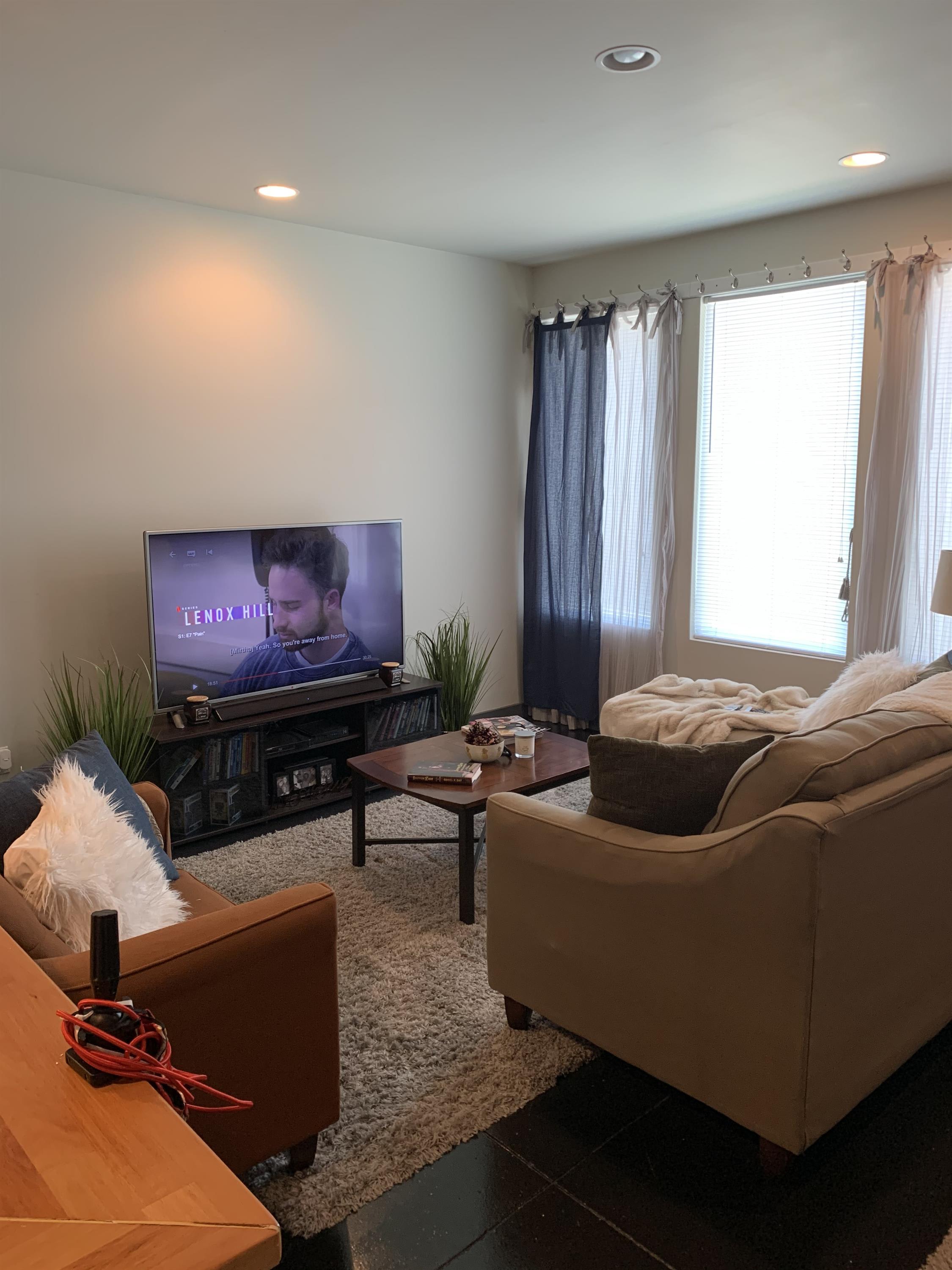 300 B North Parker Avenue – photo 2
