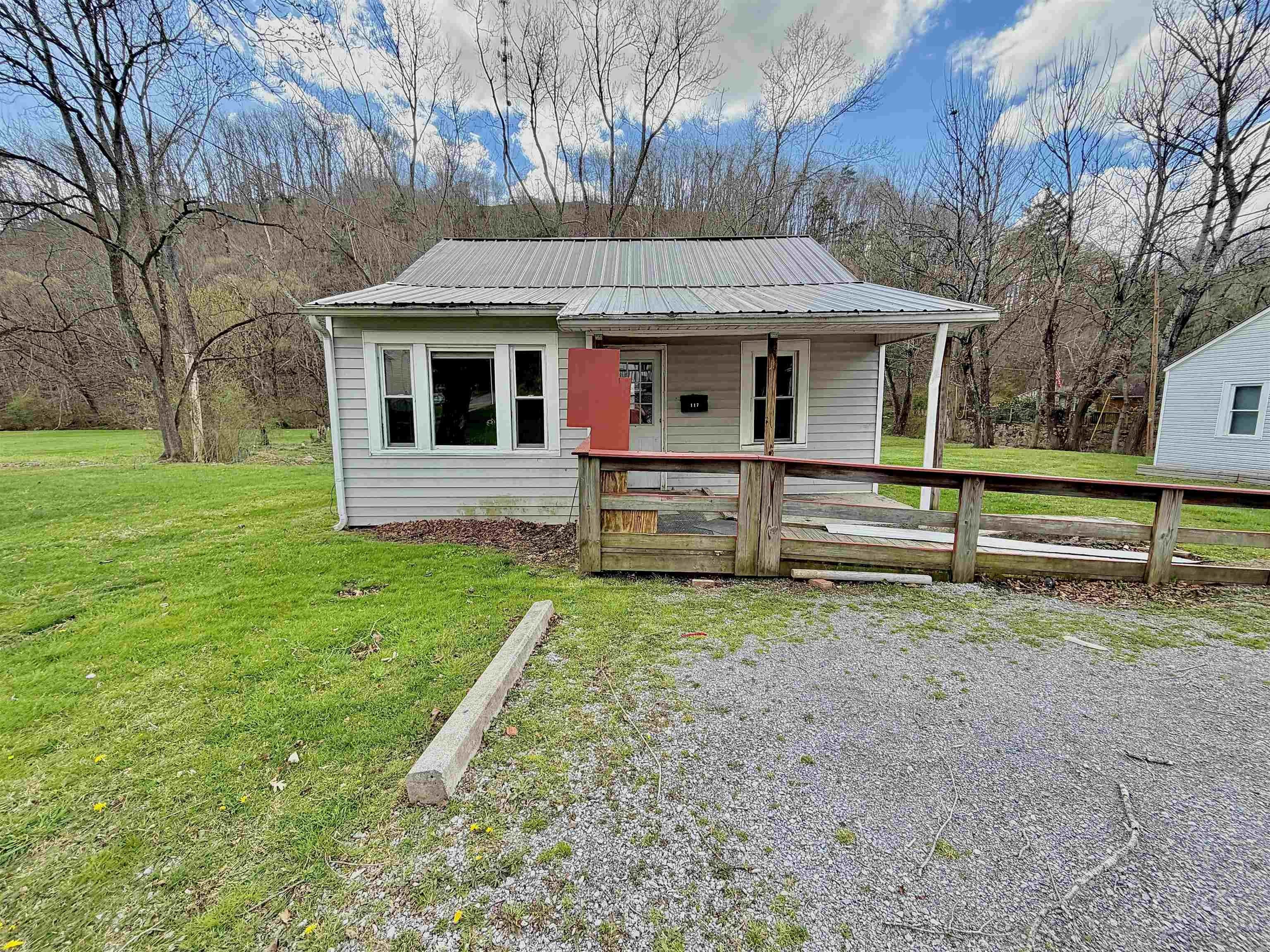 117 Aspen Court – photo 1