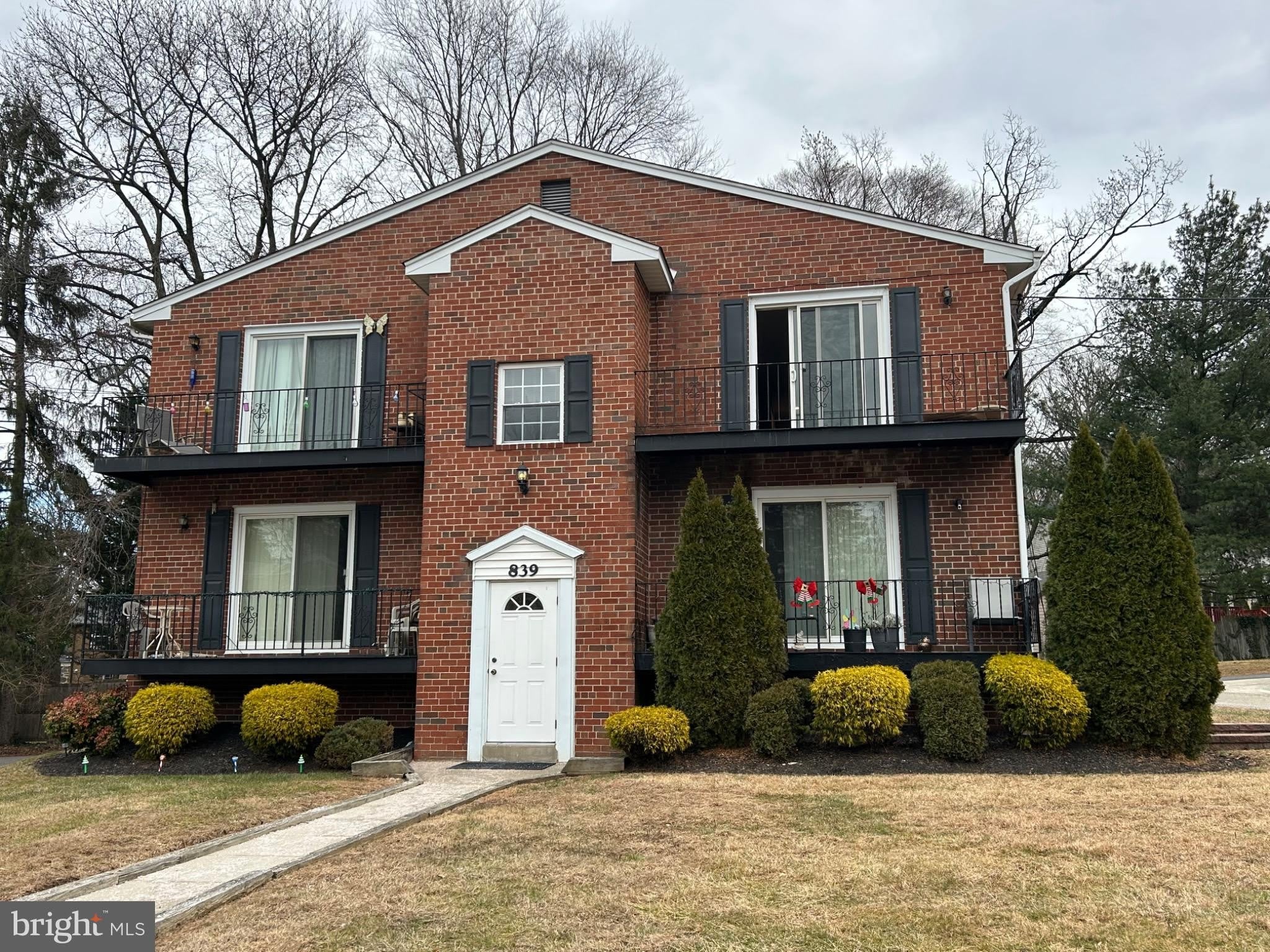 839 GARRETT Lane – photo 2