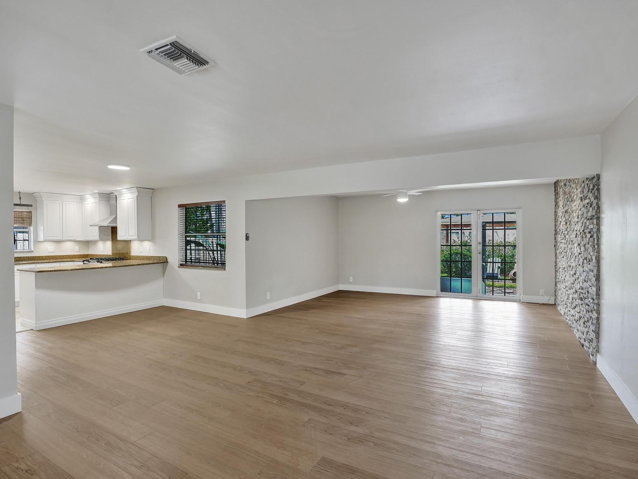 4440 NE 17th Terrace – photo 4