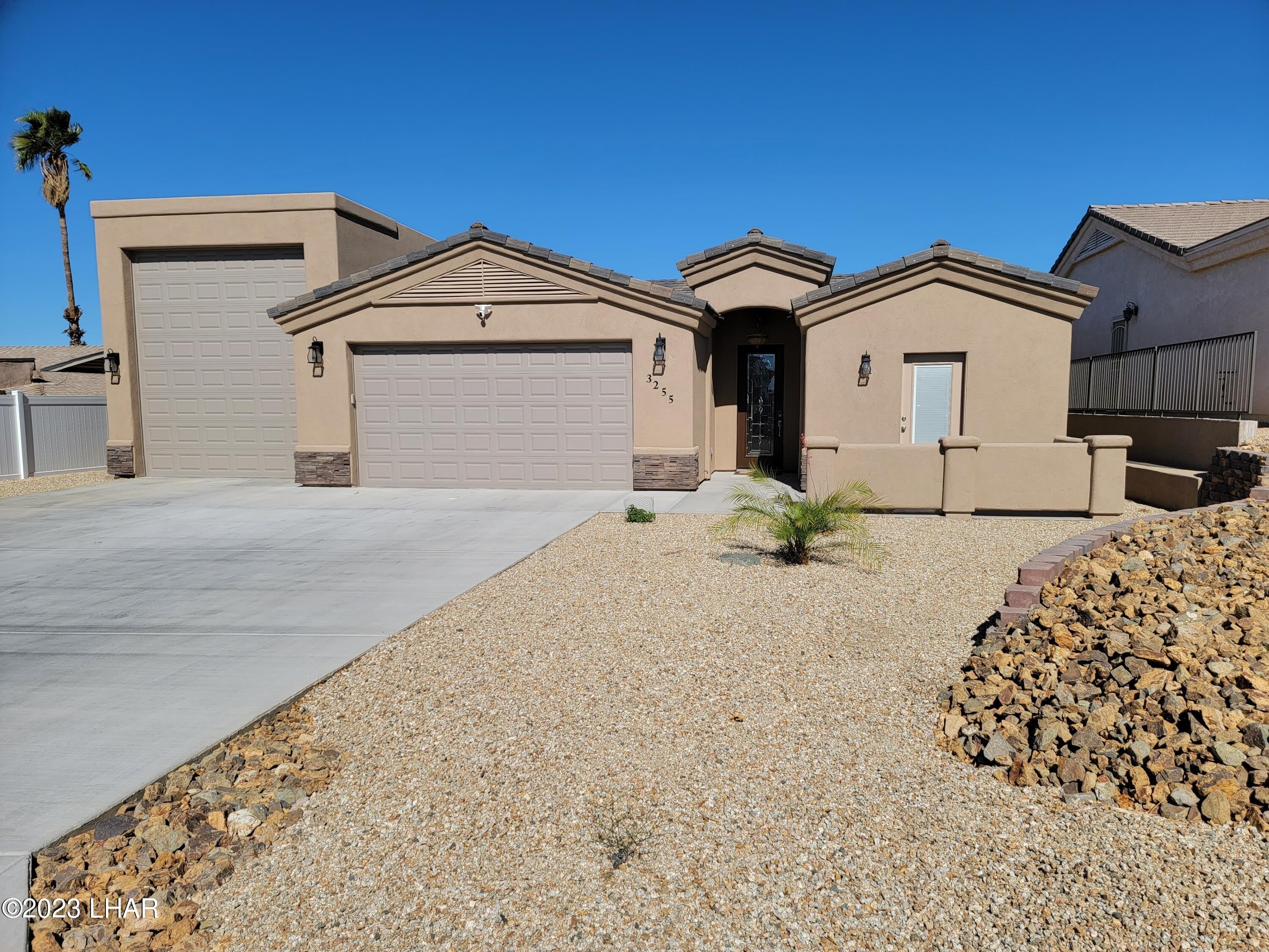 3255 Silver Saddle Dr – photo 2