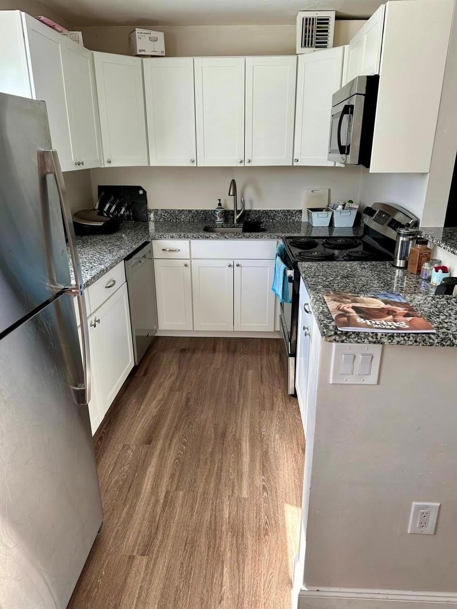 2451 OAK PARK Way – photo 2