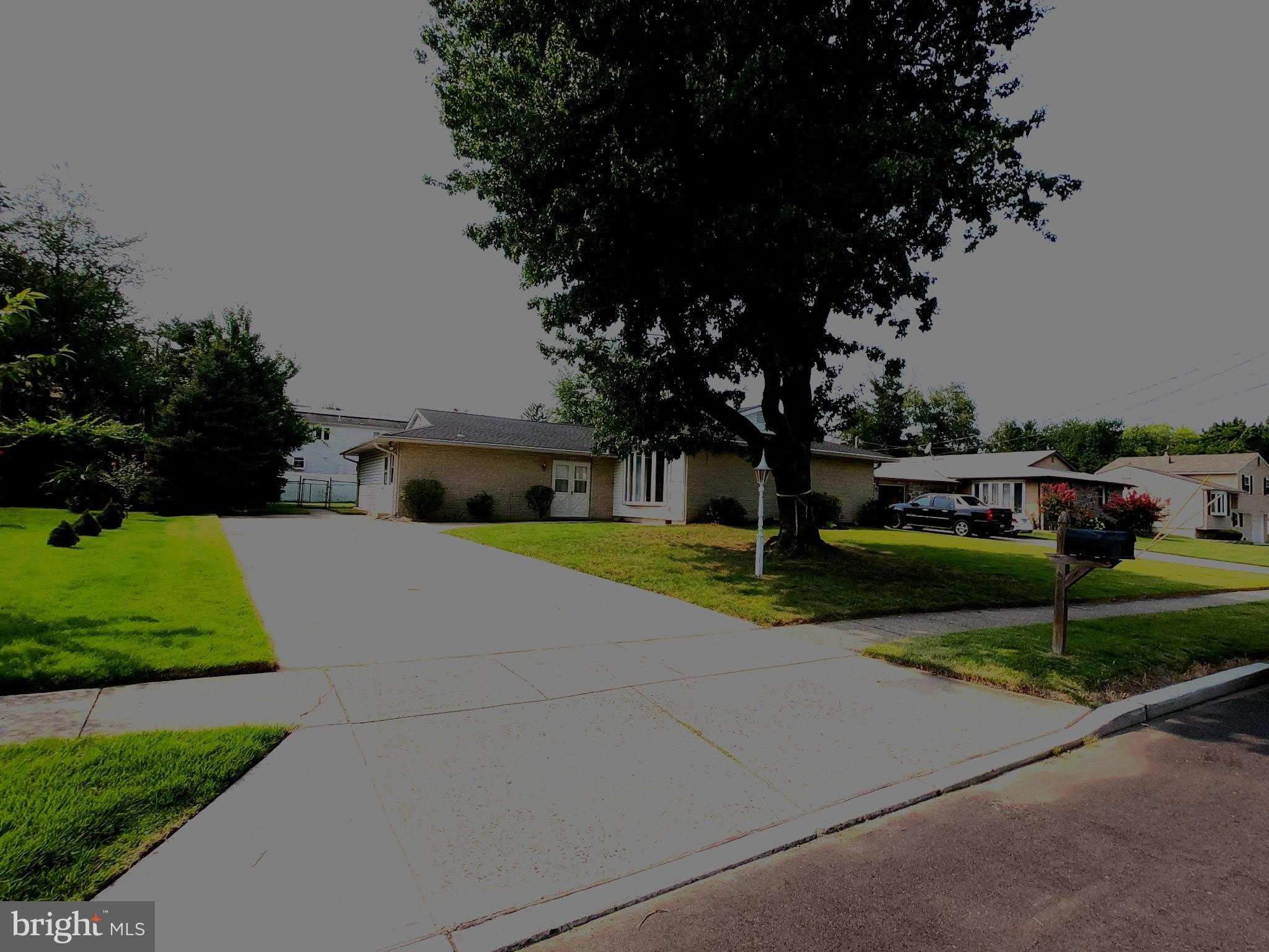 436 S SUFFOLK Drive – photo 2